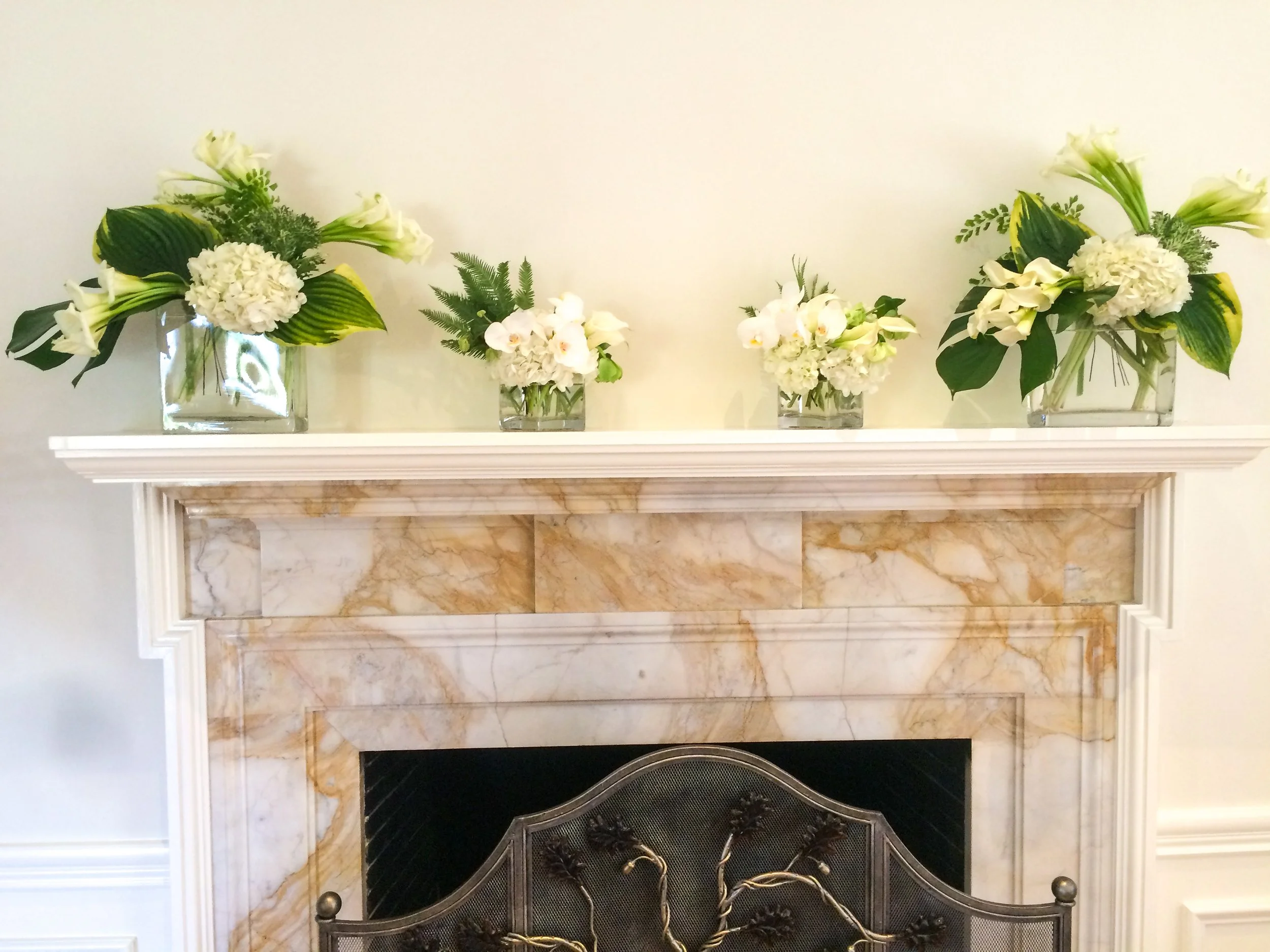 Mayor's Mantle 201609.jpg