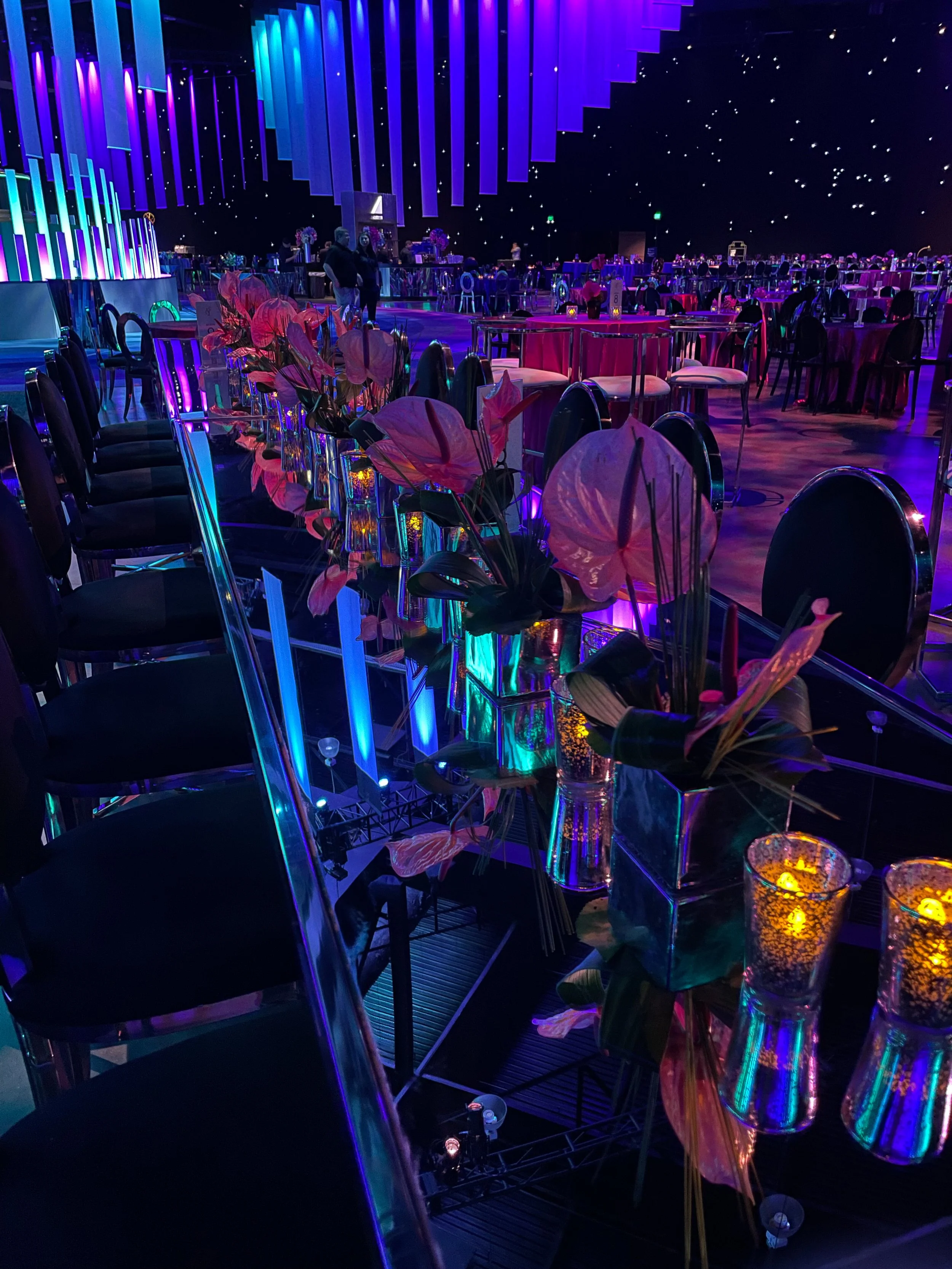  [tables] 
