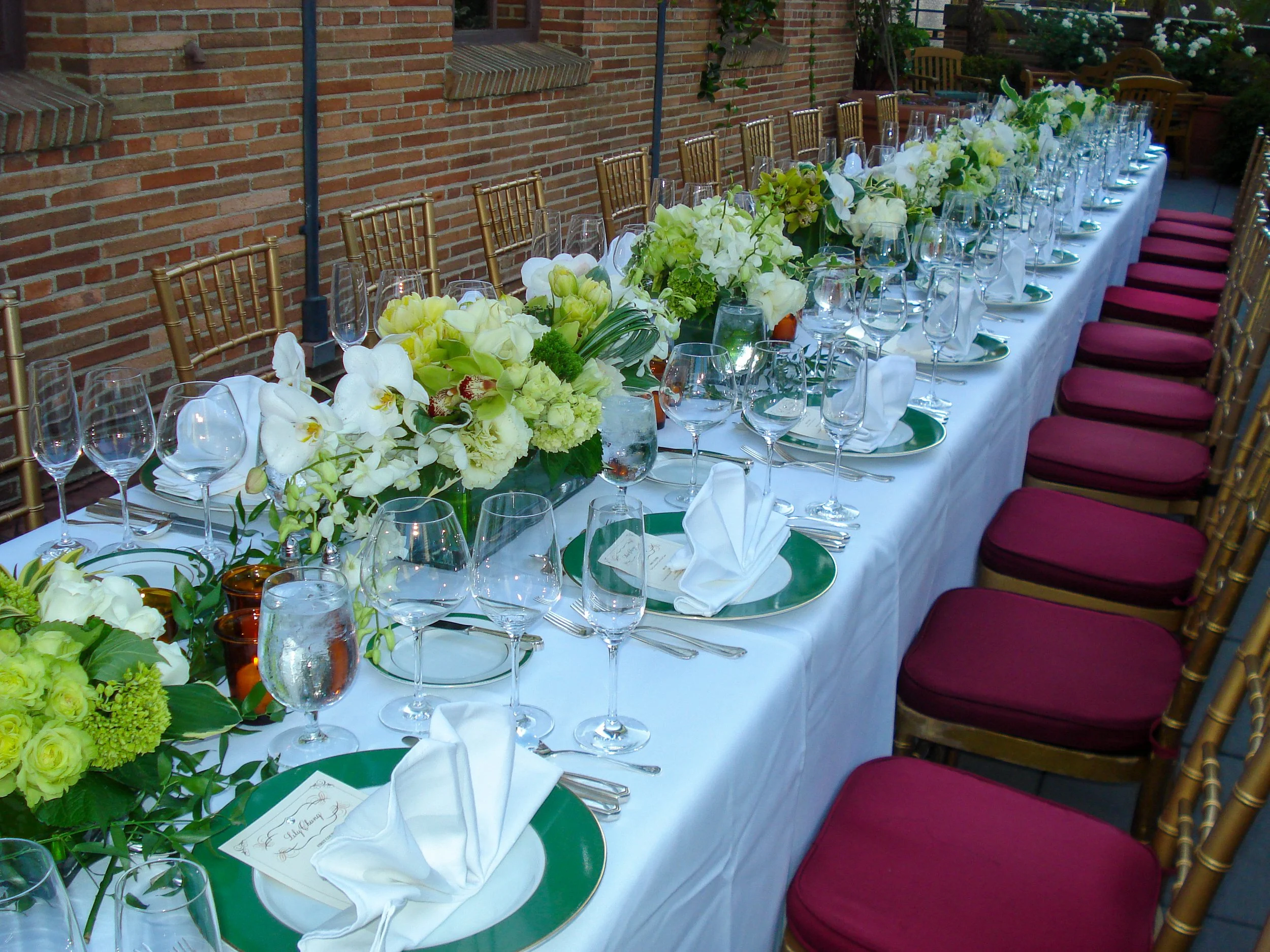  [tables] 