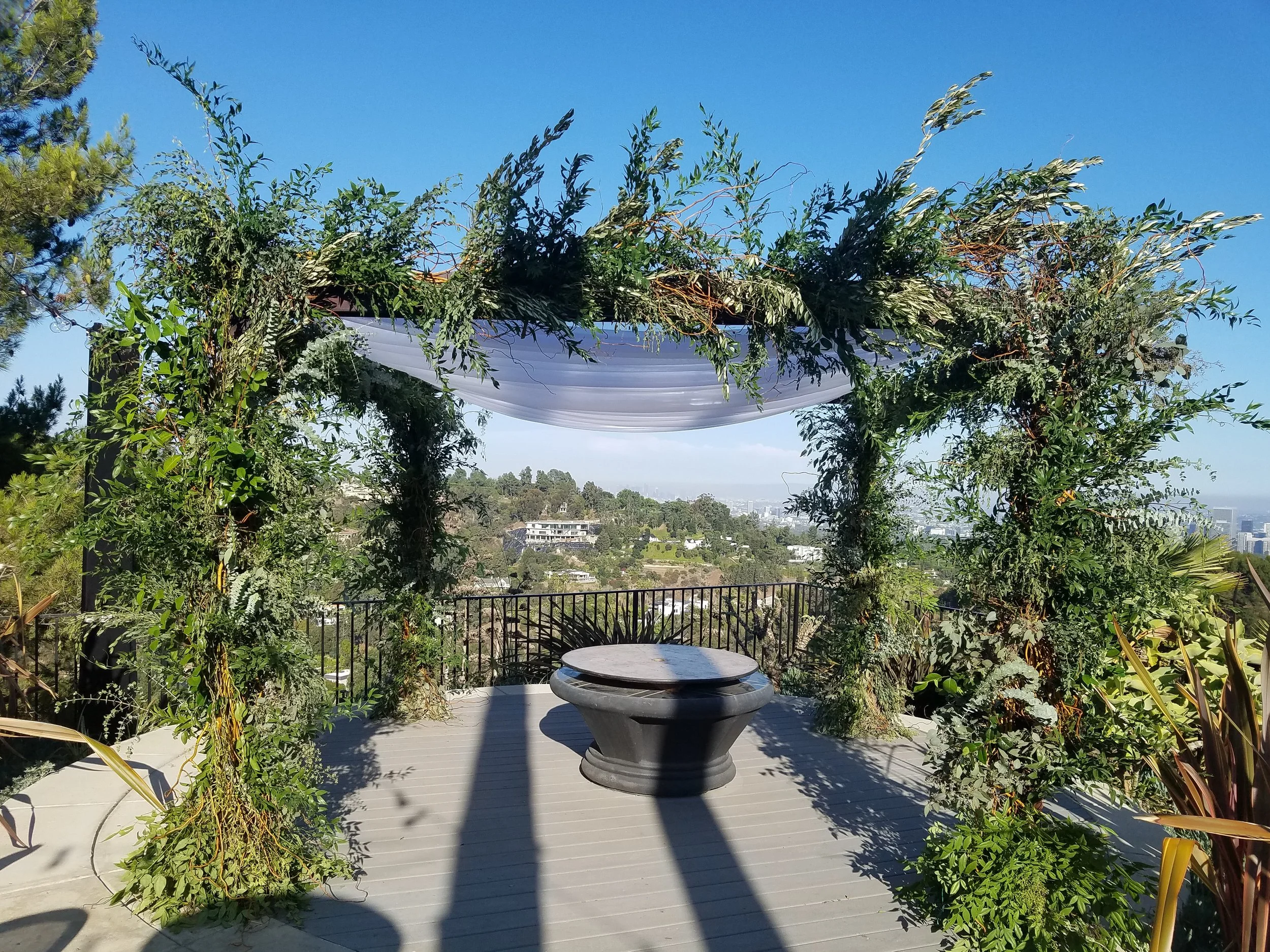  [chuppah] 