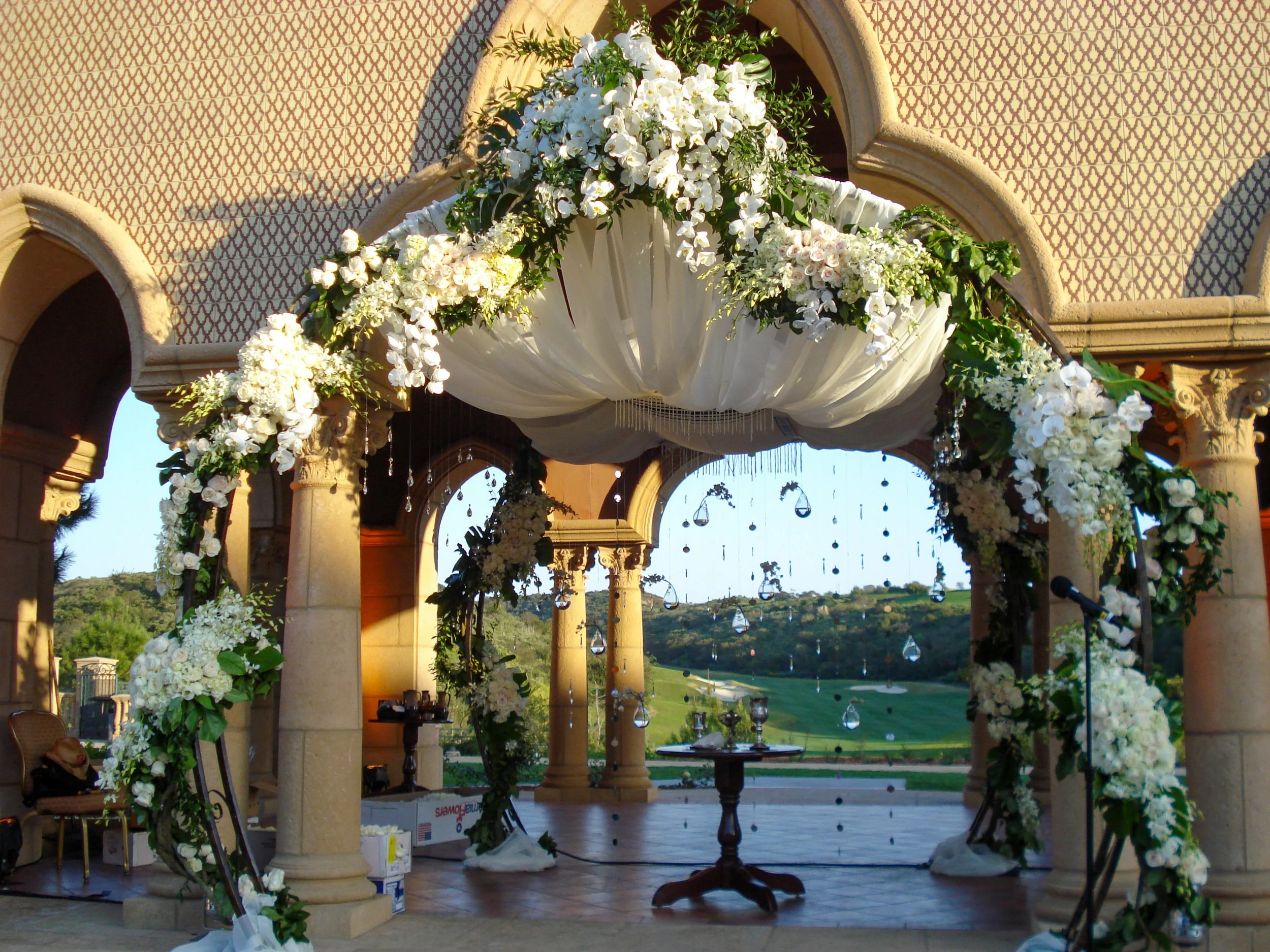  [chuppah] 