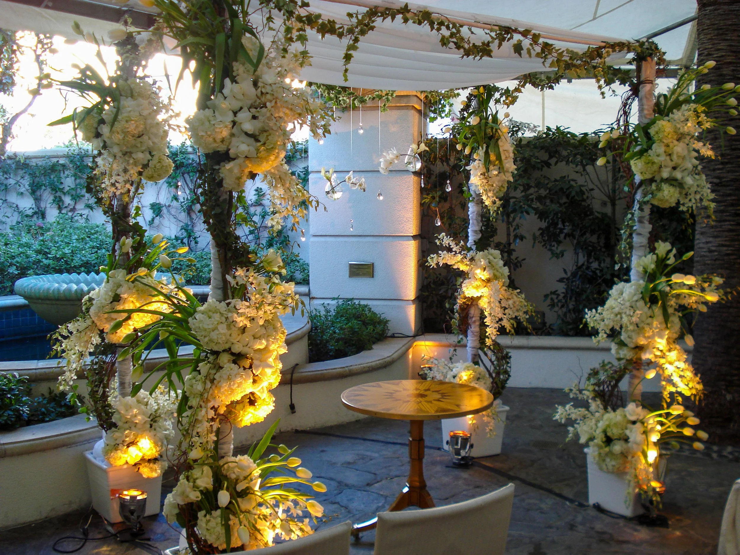  [chuppah] 