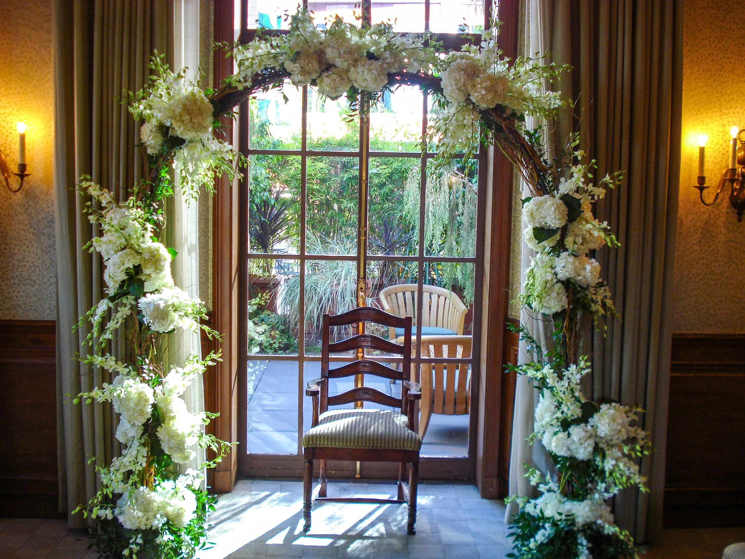  [chuppah] 