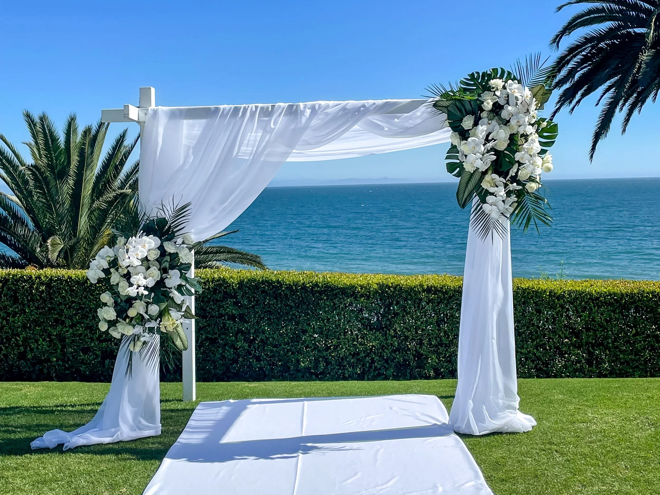  [chuppah] 