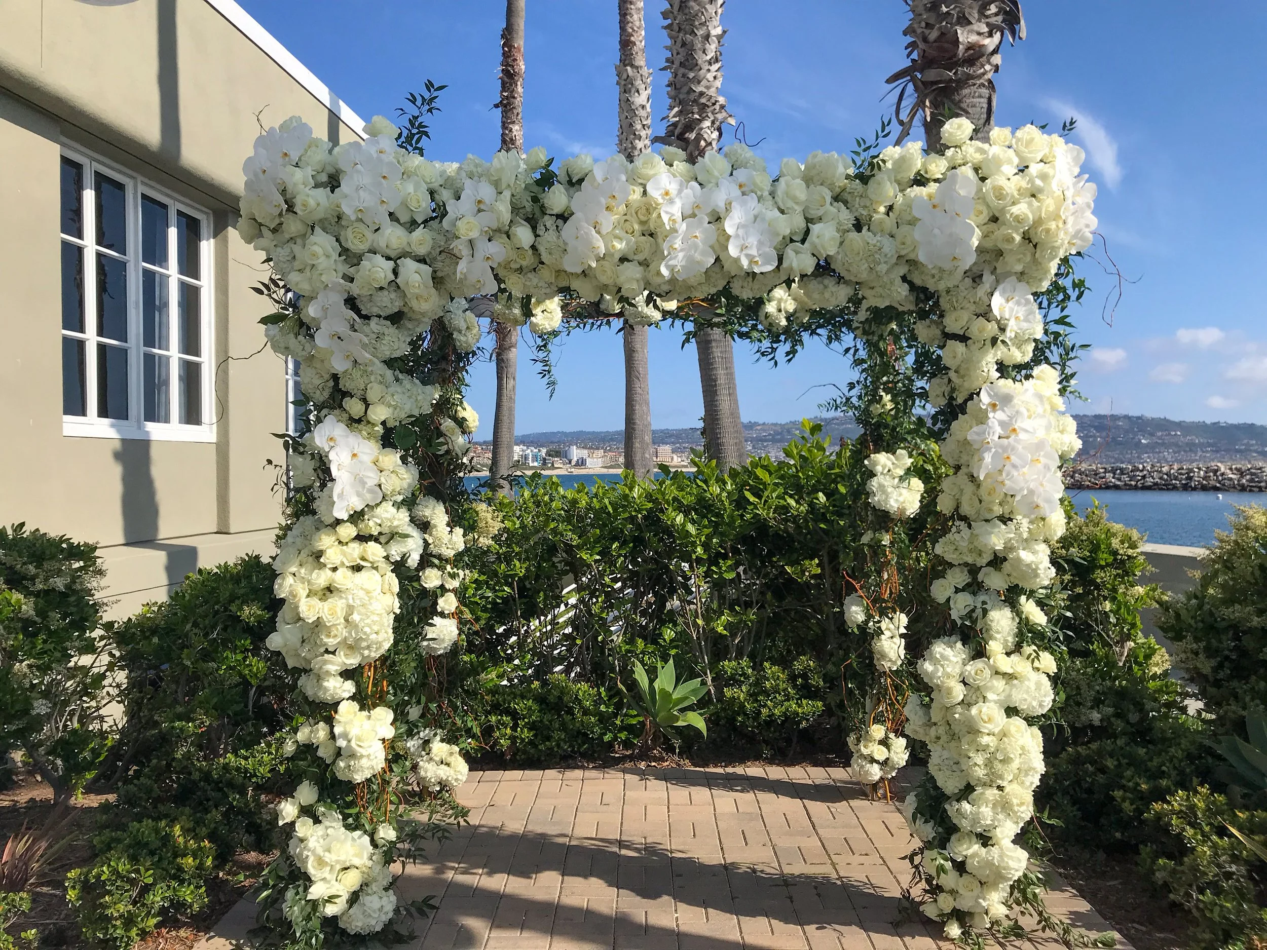 [chuppah] 