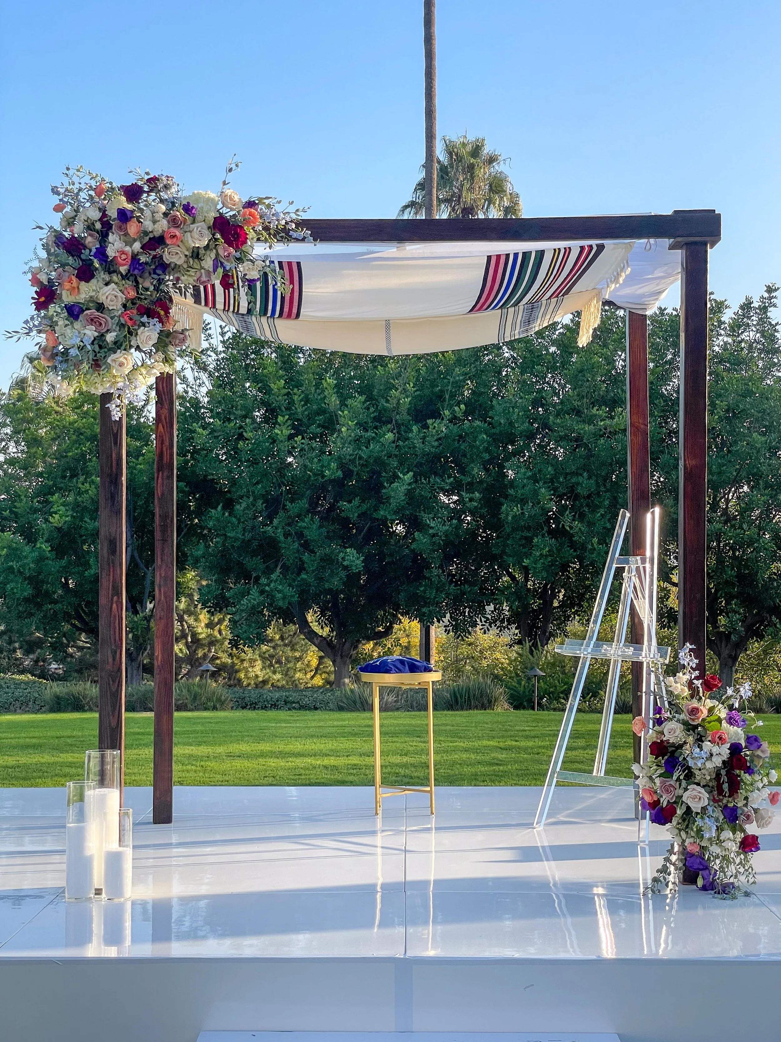  [chuppah] 