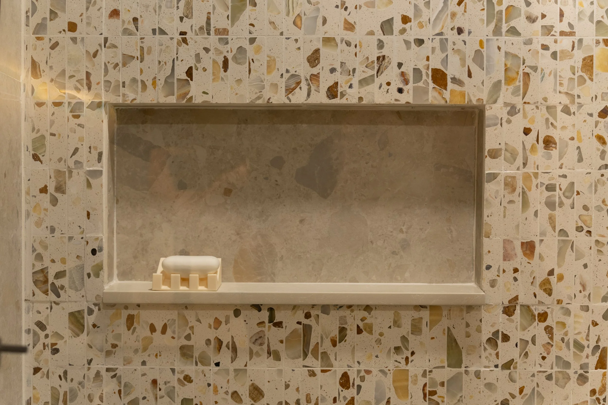 DETAILS BATHROOM 5.jpg