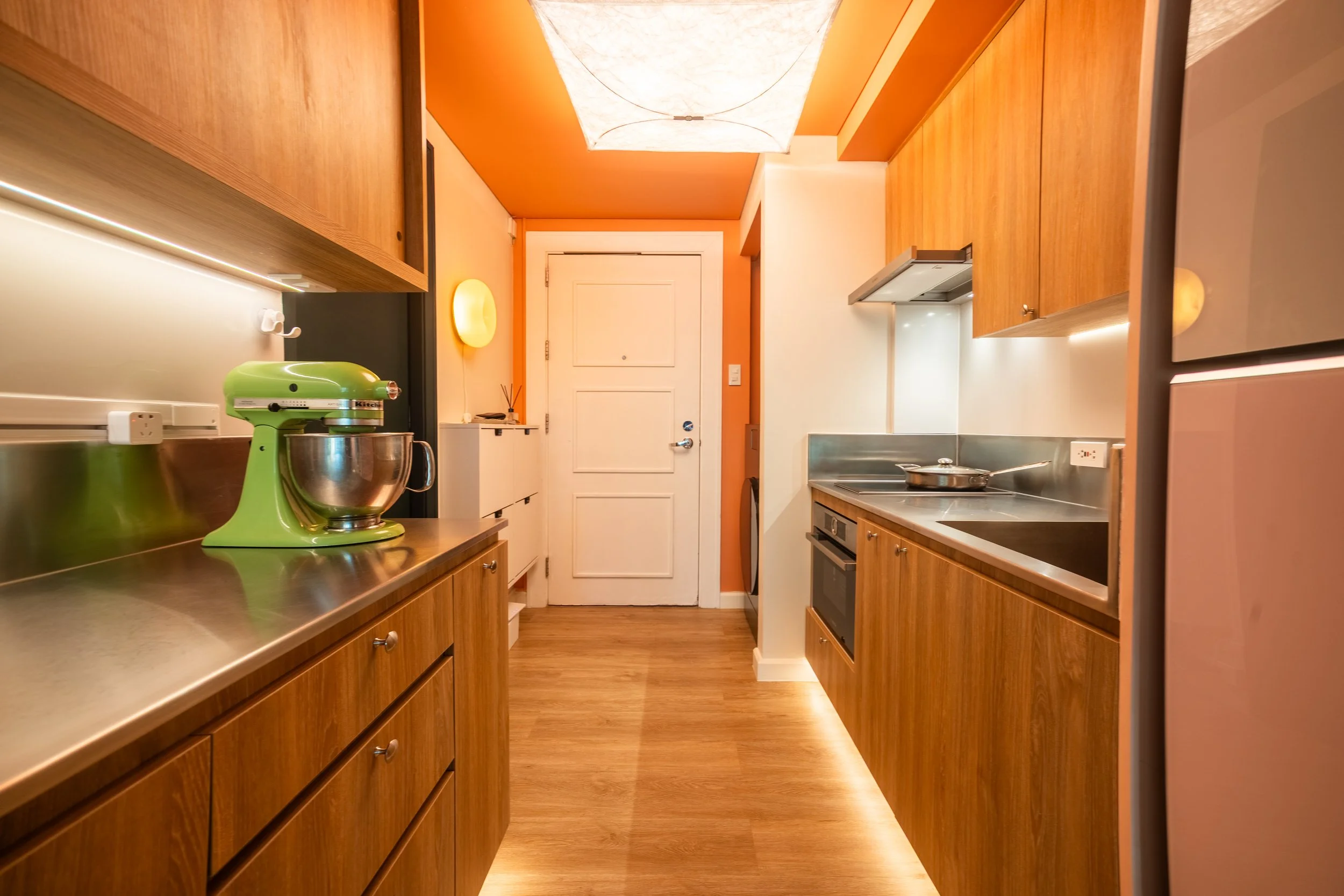 WIDE HDR KITHEN FOYER 5.jpg