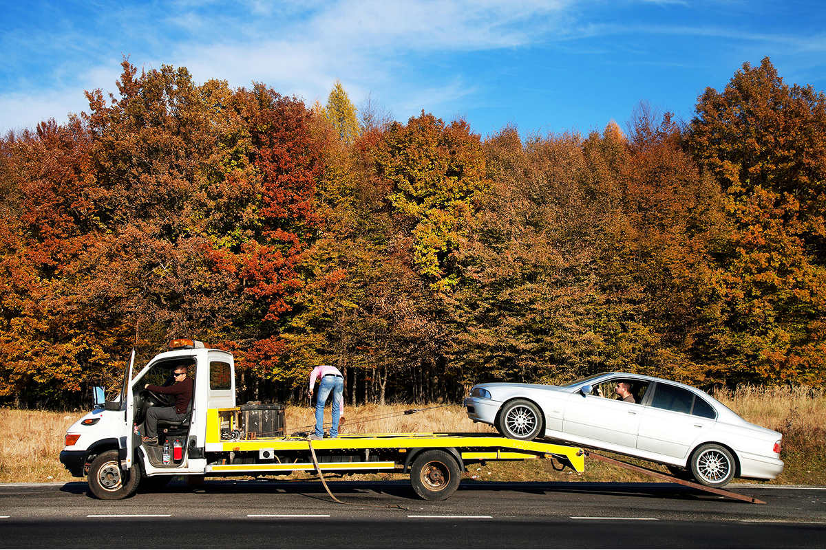 What Is Flatbed Towing and When Is It the Safest Choice for Vehicle Transport?