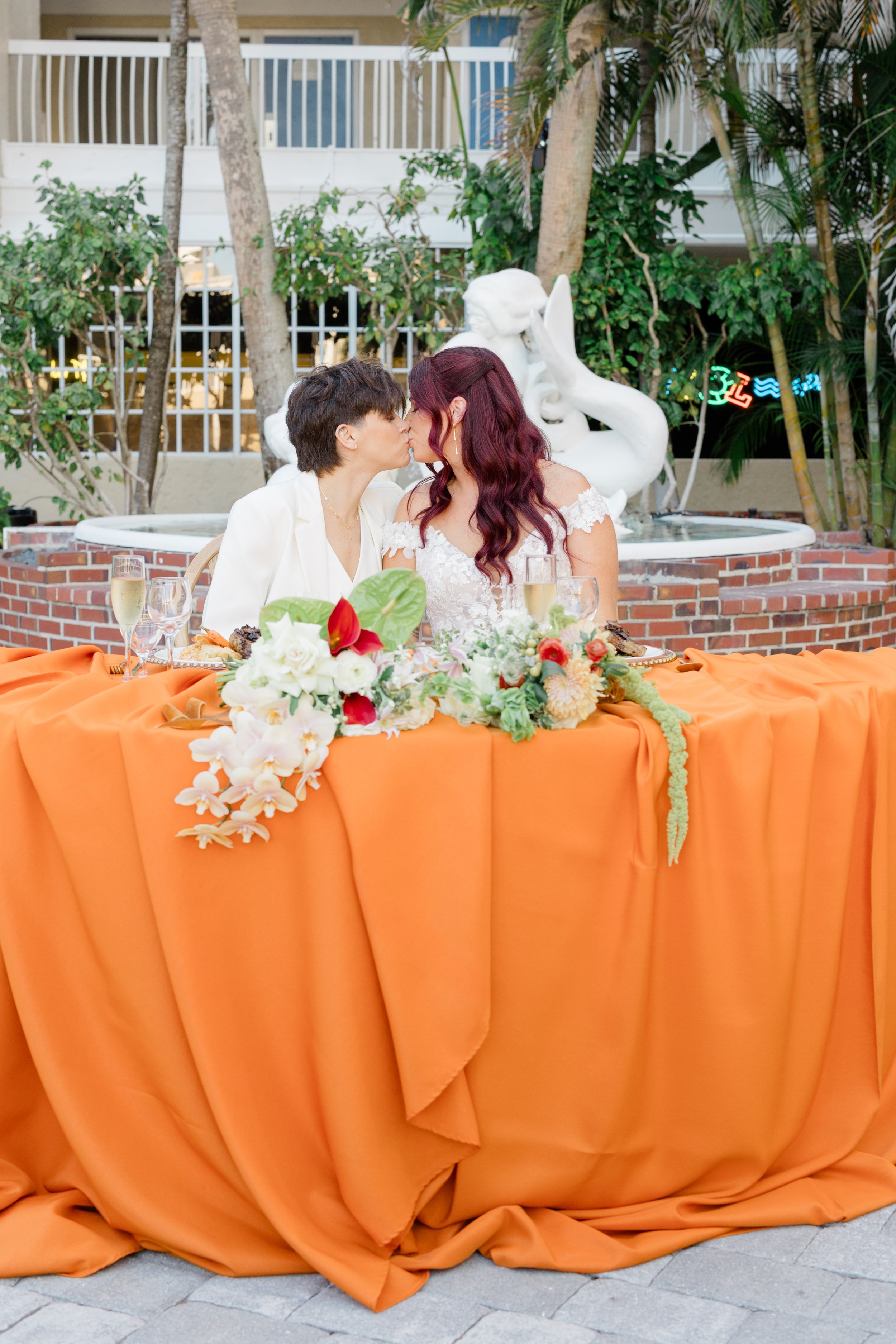 Styled Shoot for Mary Me Tampa Bay X Stelloccasions at TradeWinds Beach Resort on St. Pete Beach

Photographer: Susan Elizabeth Photography