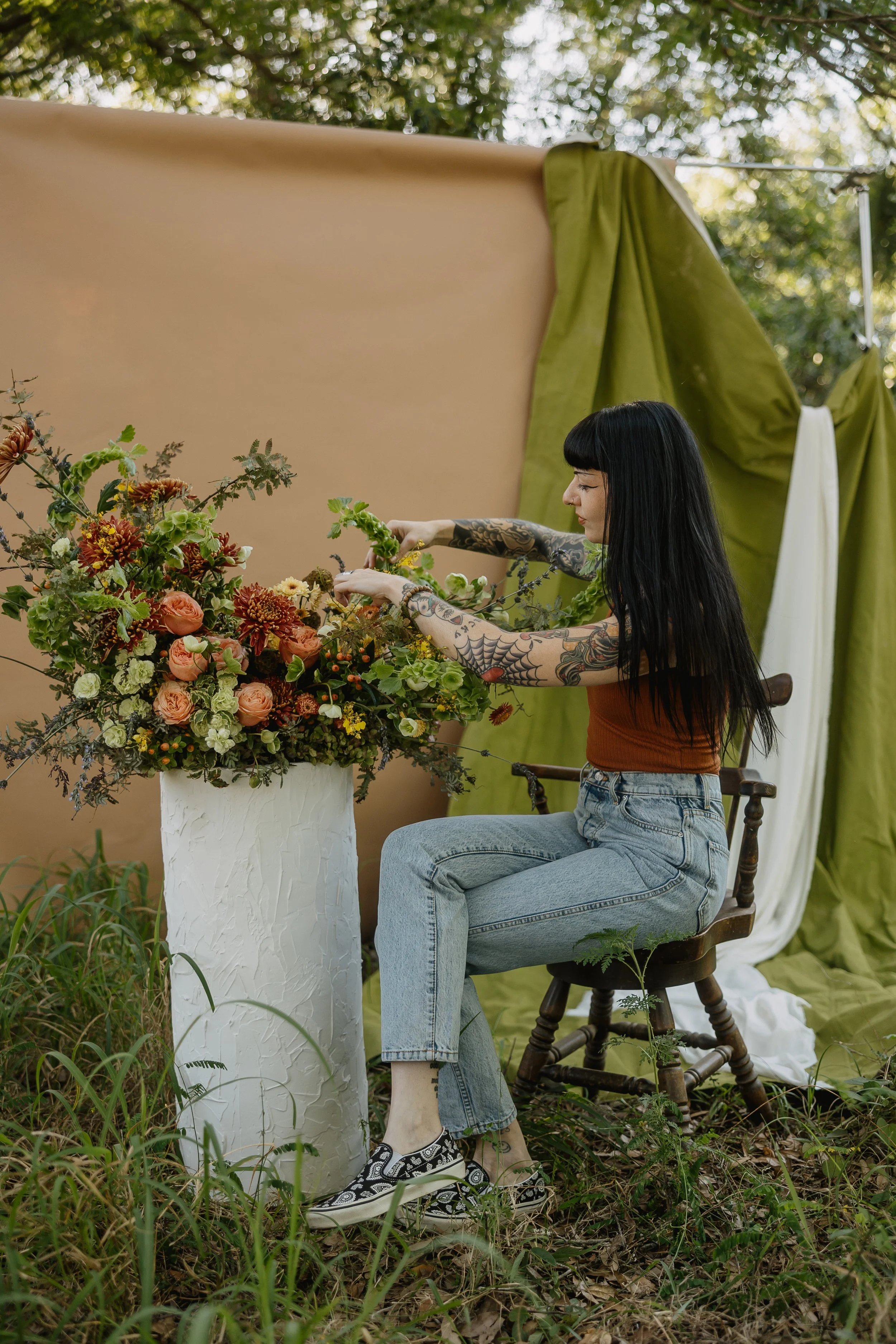 Mother's Day flowers for a Momma's Day shoot for Rad Red Creative.

Photography: Rad Red Creative