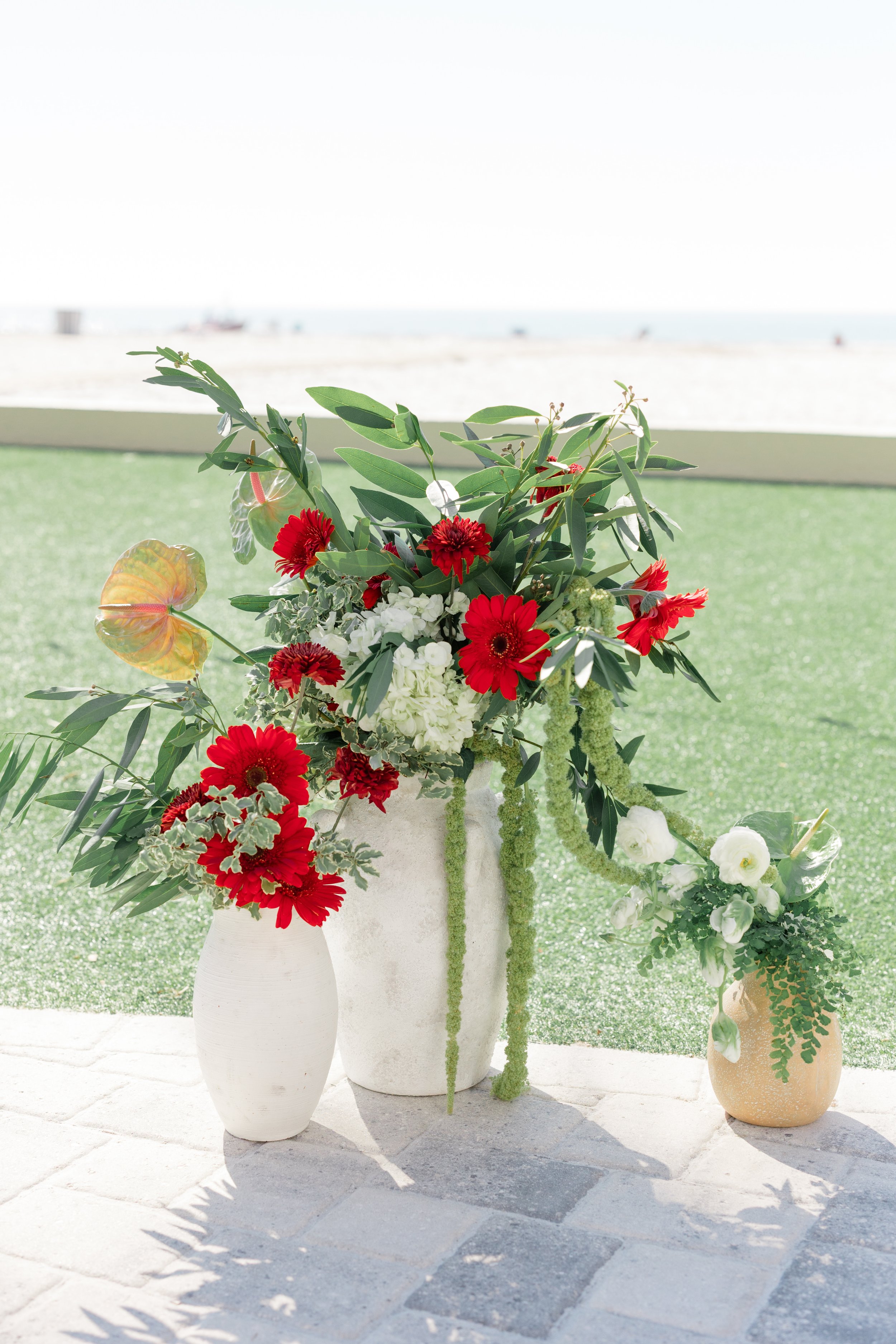 Styled Shoot for Mary Me Tampa Bay X Stelloccasions at TradeWinds Beach Resort on St. Pete Beach

Photographer: Susan Elizabeth Photography