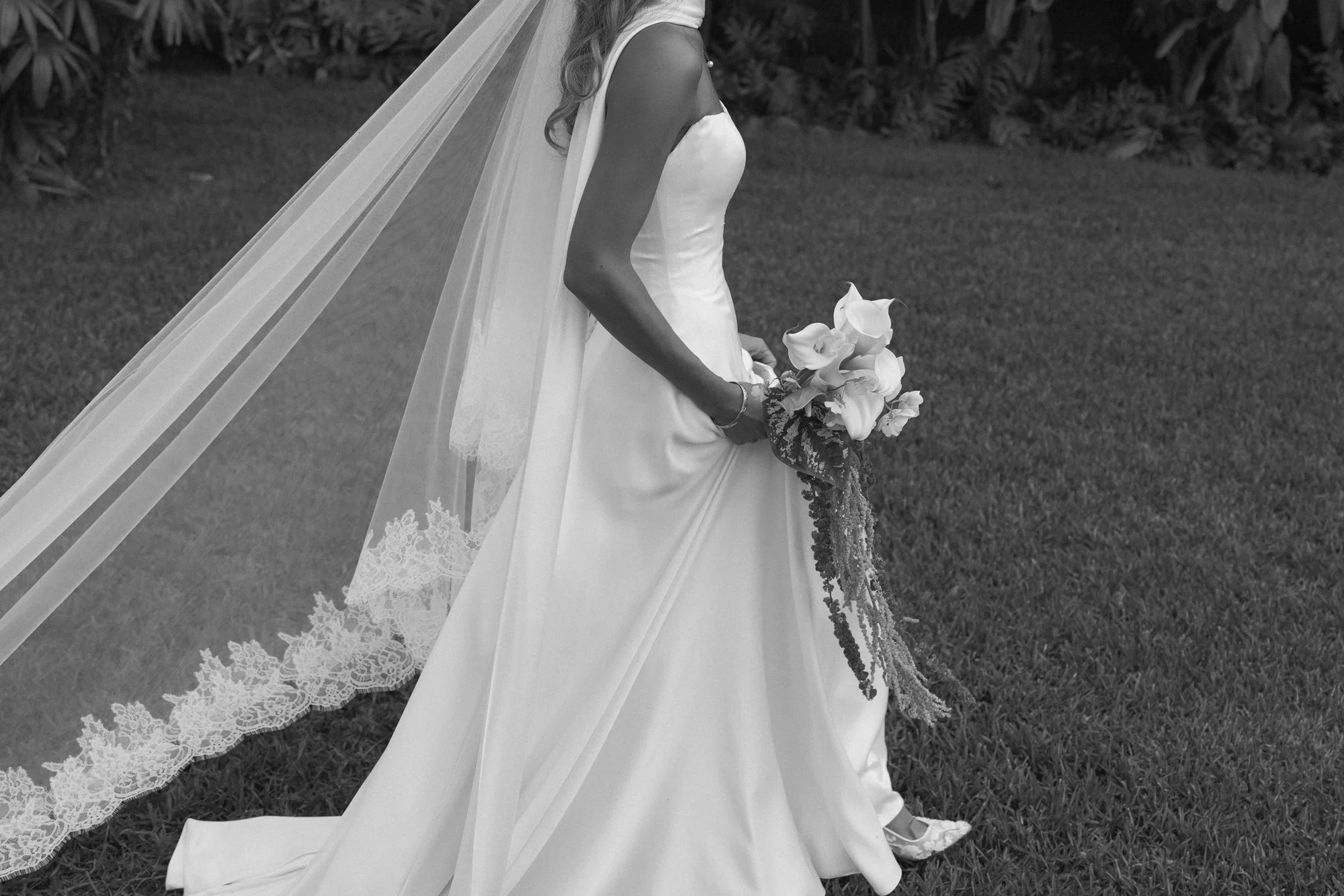 lace-veil-bride-walking.jpg