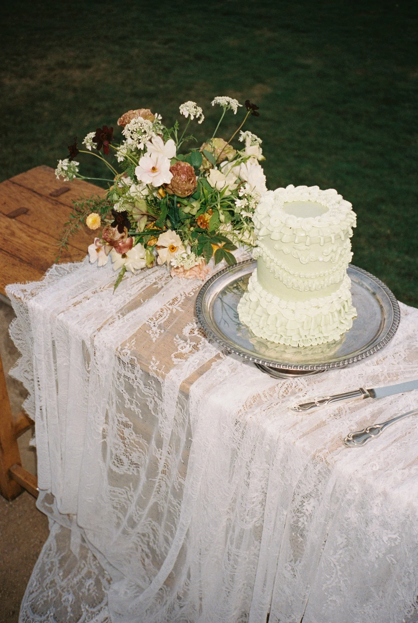elopement-california-wedding-cake.jpg