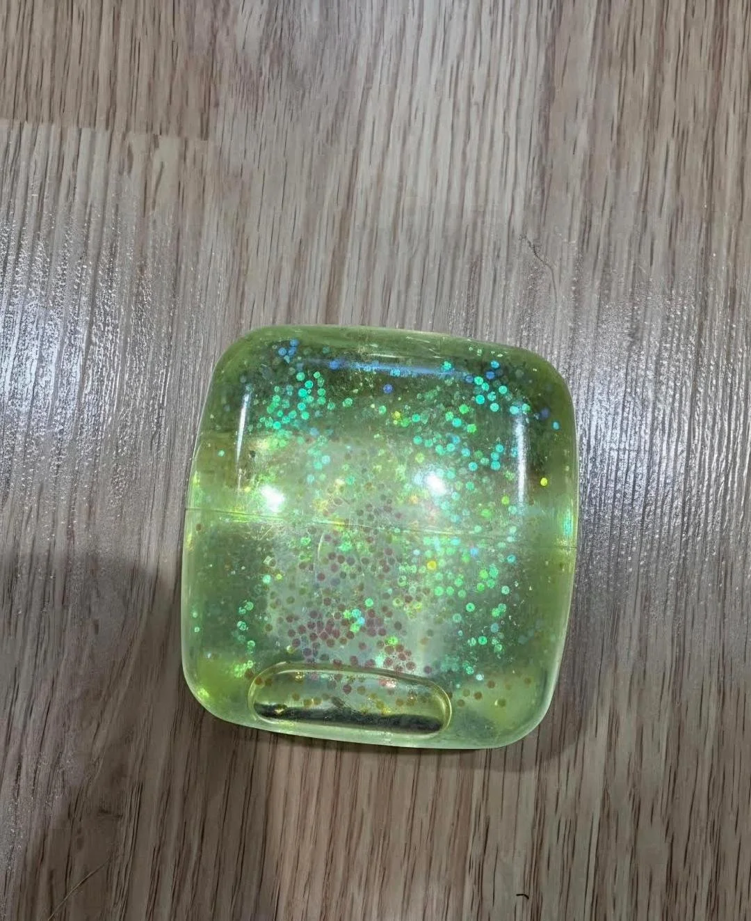 yellowglitter.jpg