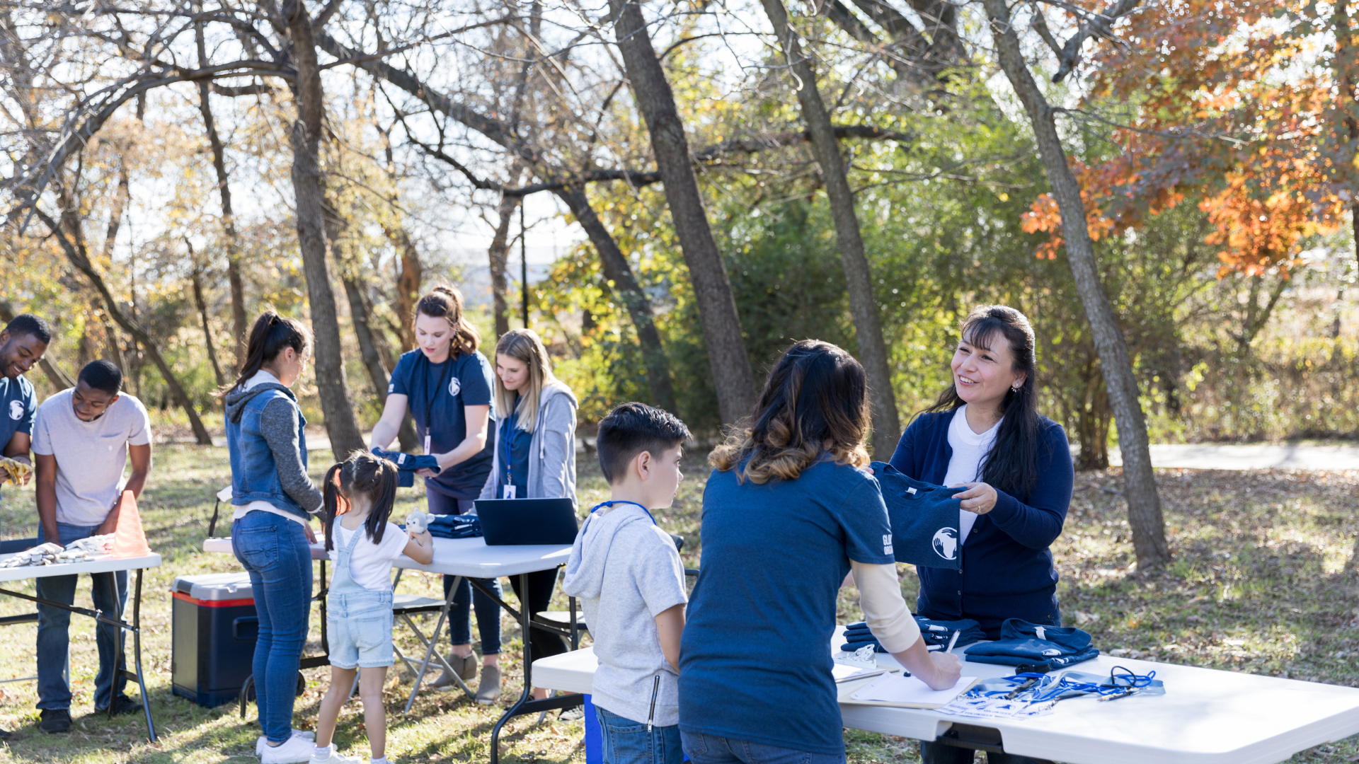 Bring Members Together With A TeaStraw Fundraiser