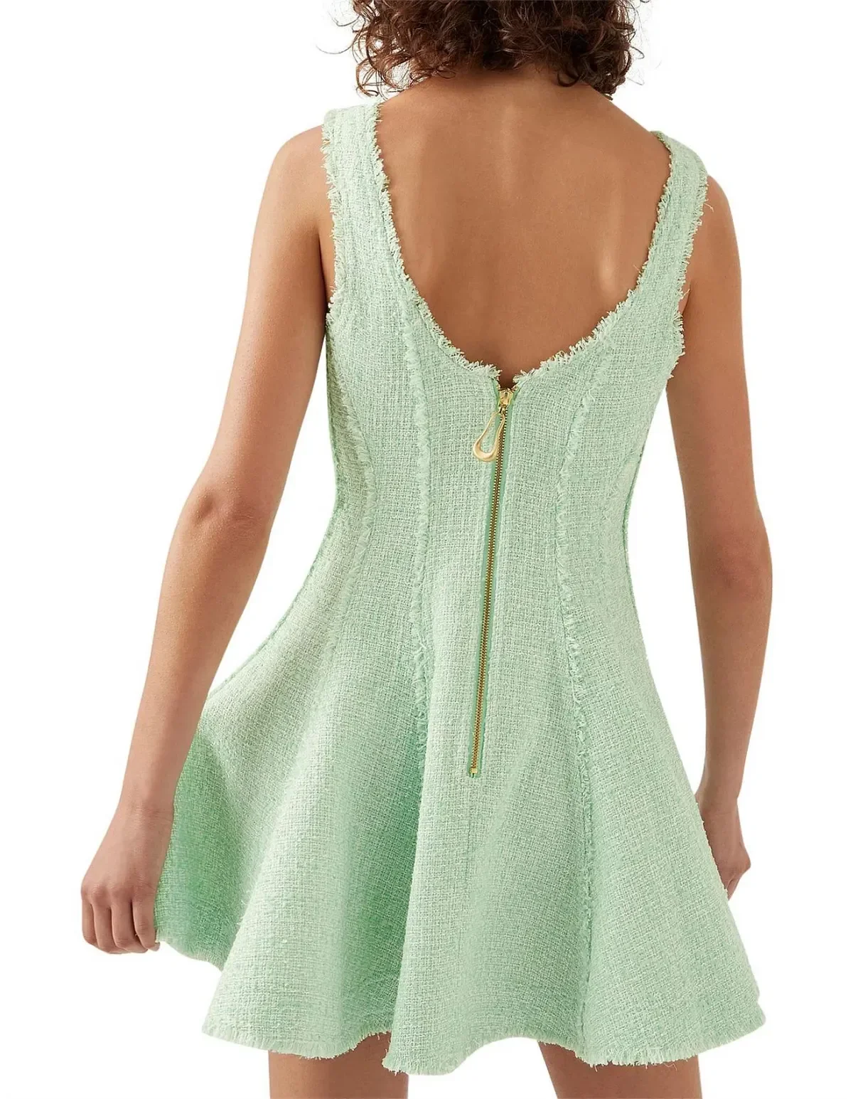 Aje Boucle Mini 1.webp