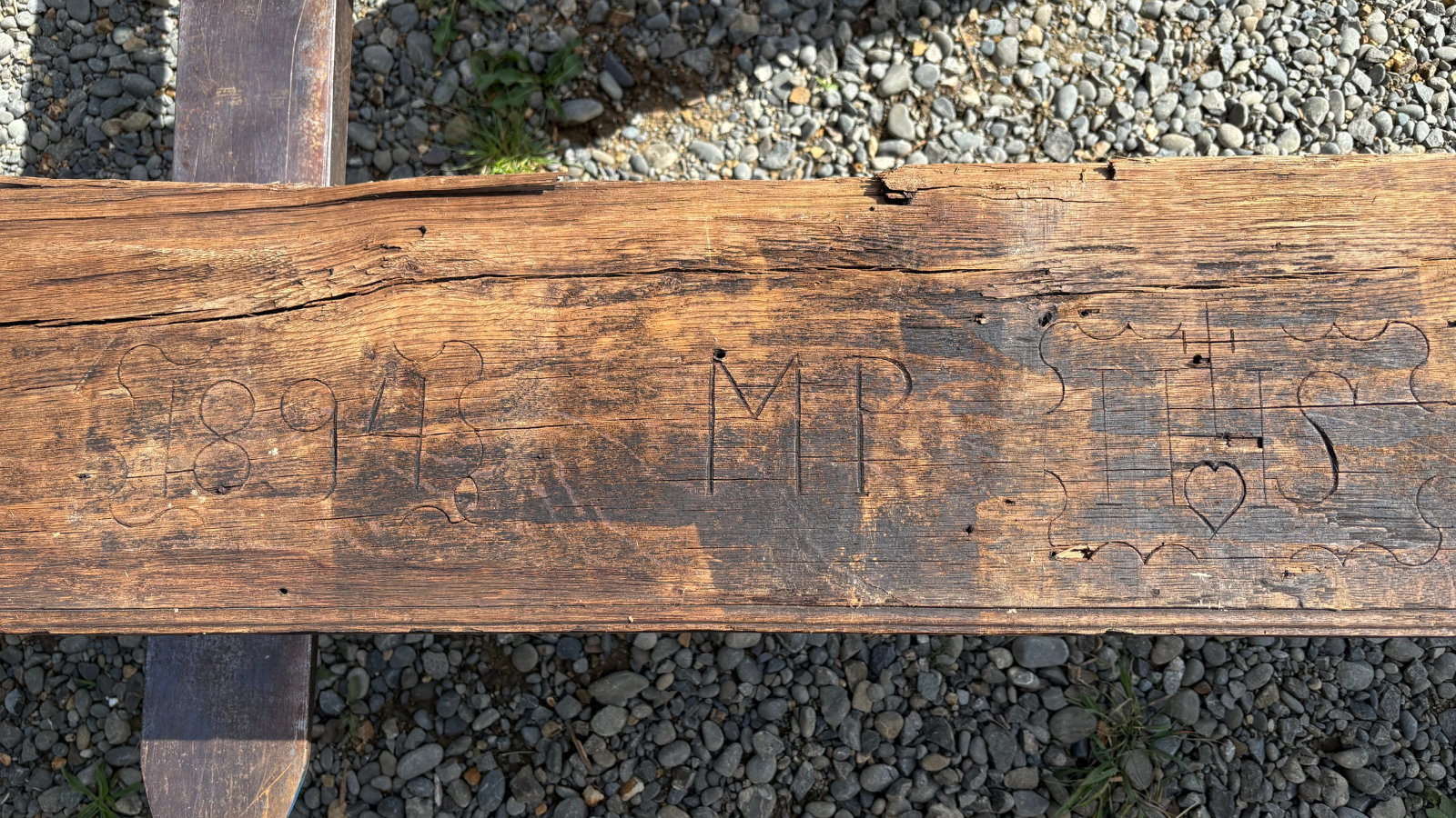 Reclaimed Oak Beams, Planks &amp; Projects