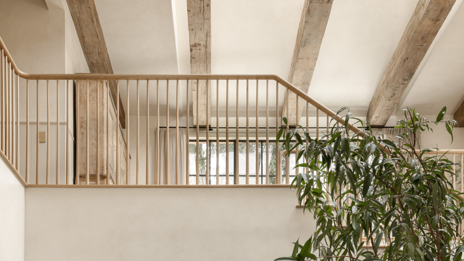 Antique Oak Beams | Choosing the Right Beam for Your Project