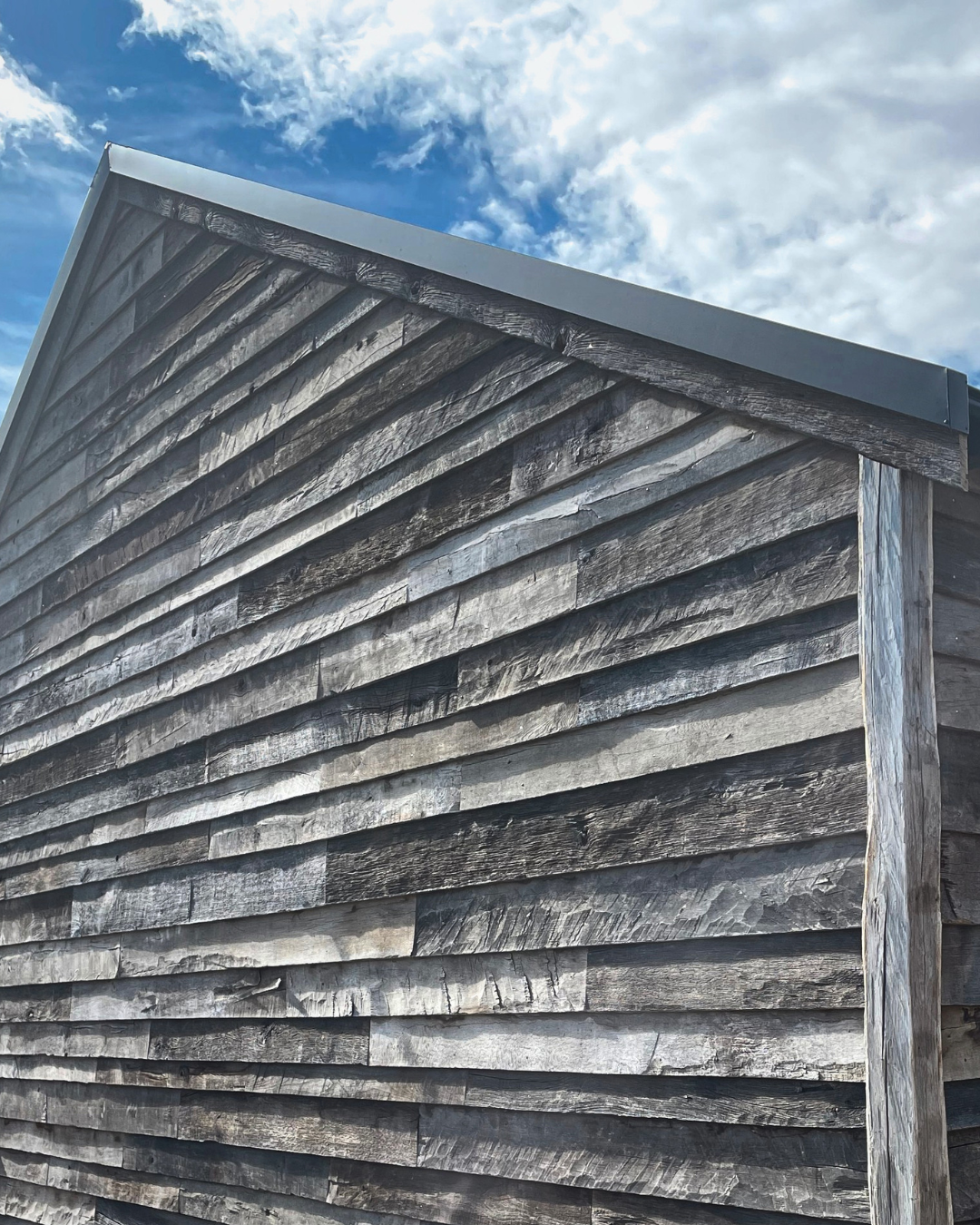 Reclaimed Oak Cladding ⎸ Exterior Applications