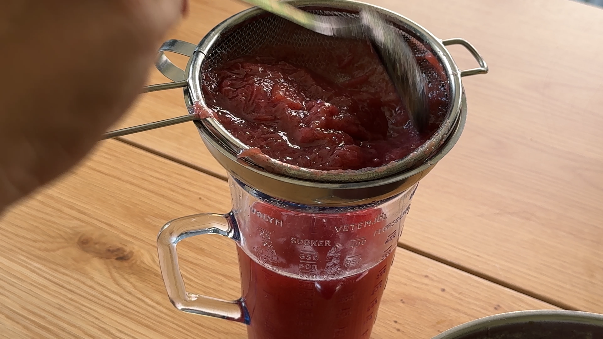 Separate liquid from solids 