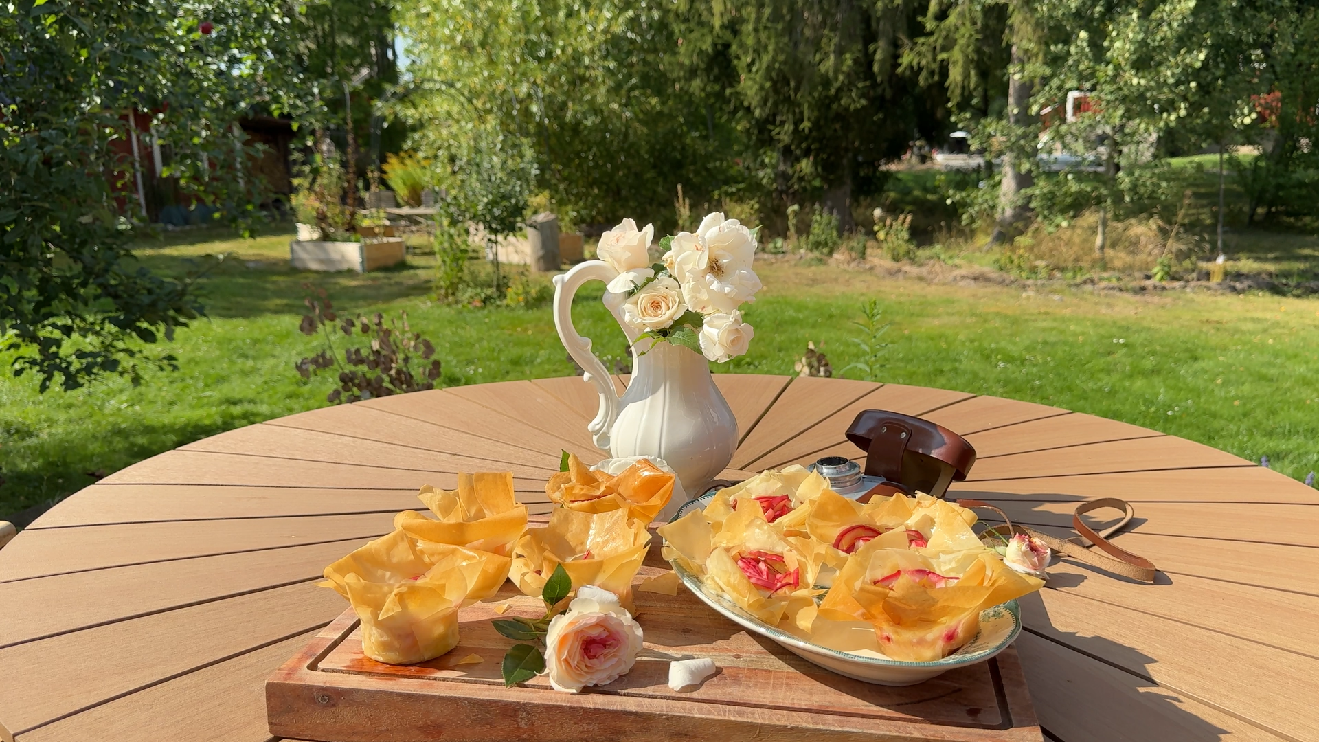Apple Roses to celebrate late summer