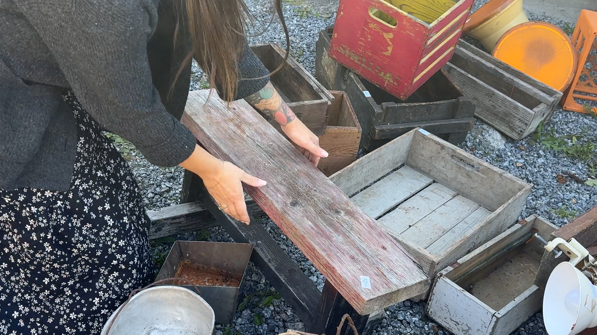 Finding an old bench at a flea market