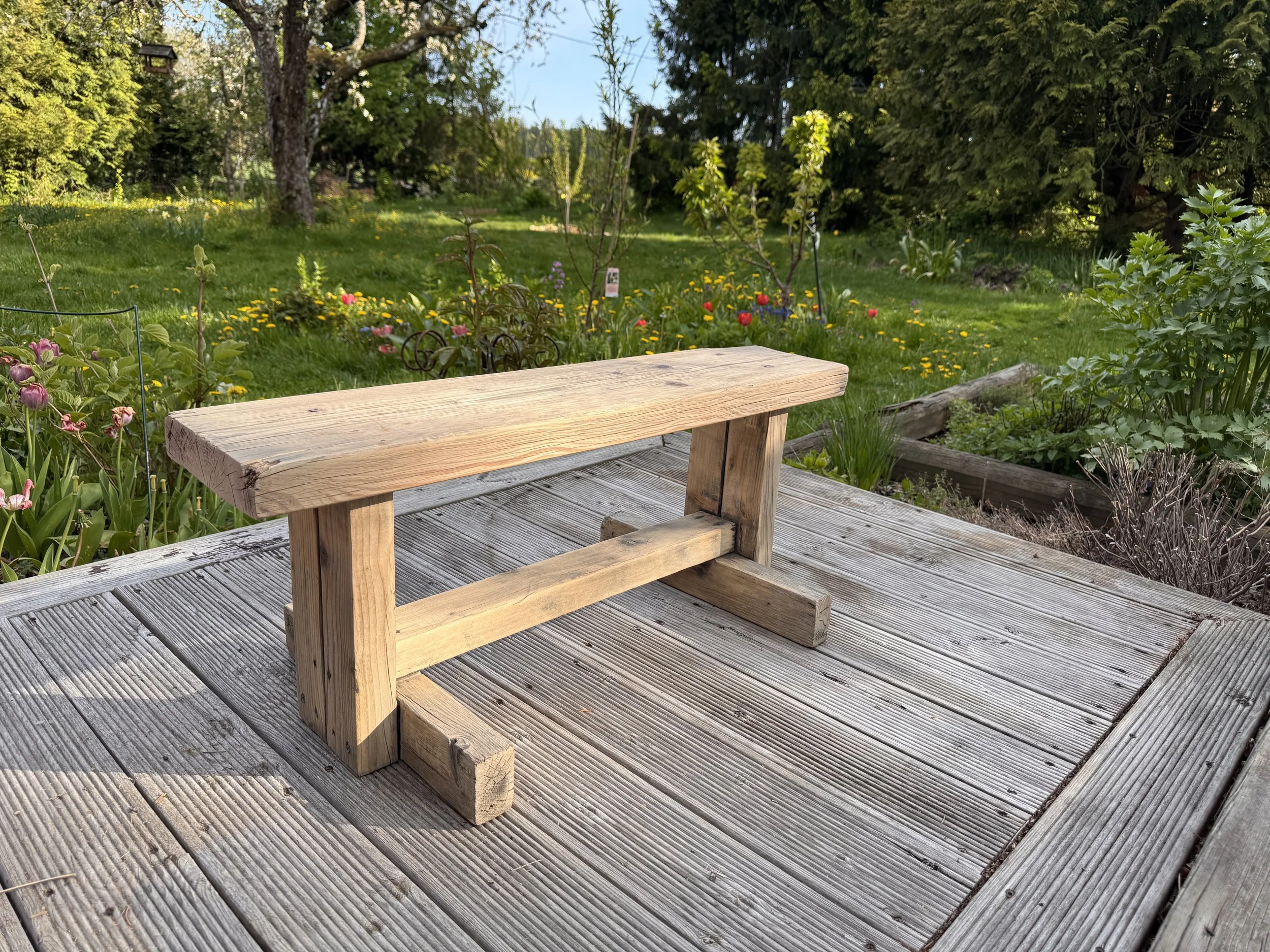 DIY Painted Wooden Bench Makeover Sanded