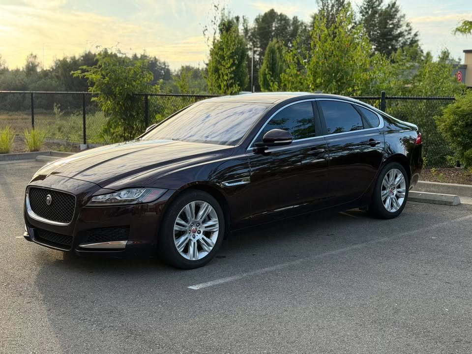 2017 Jaguar XF