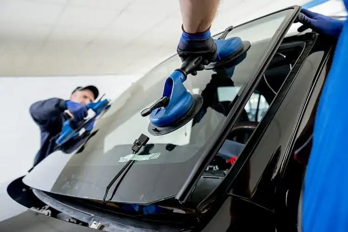How ADAS Safety Features Depend on Accurate Windshield Installation