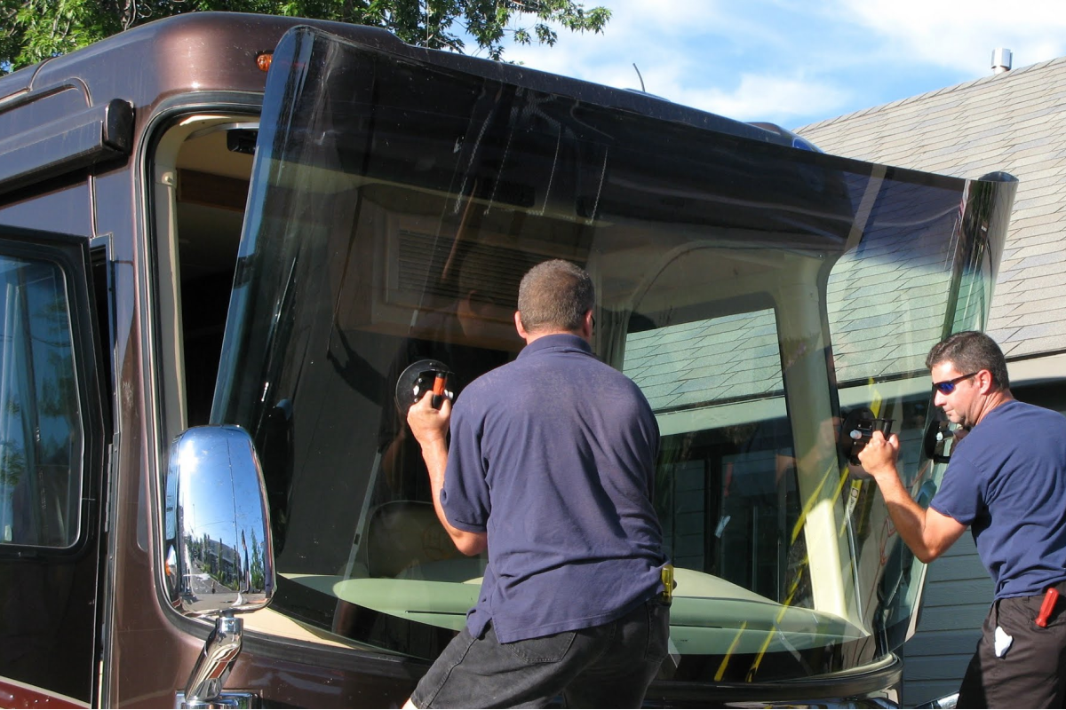 Motorhome and RV Windshield Replacement: What Owners Need to Know