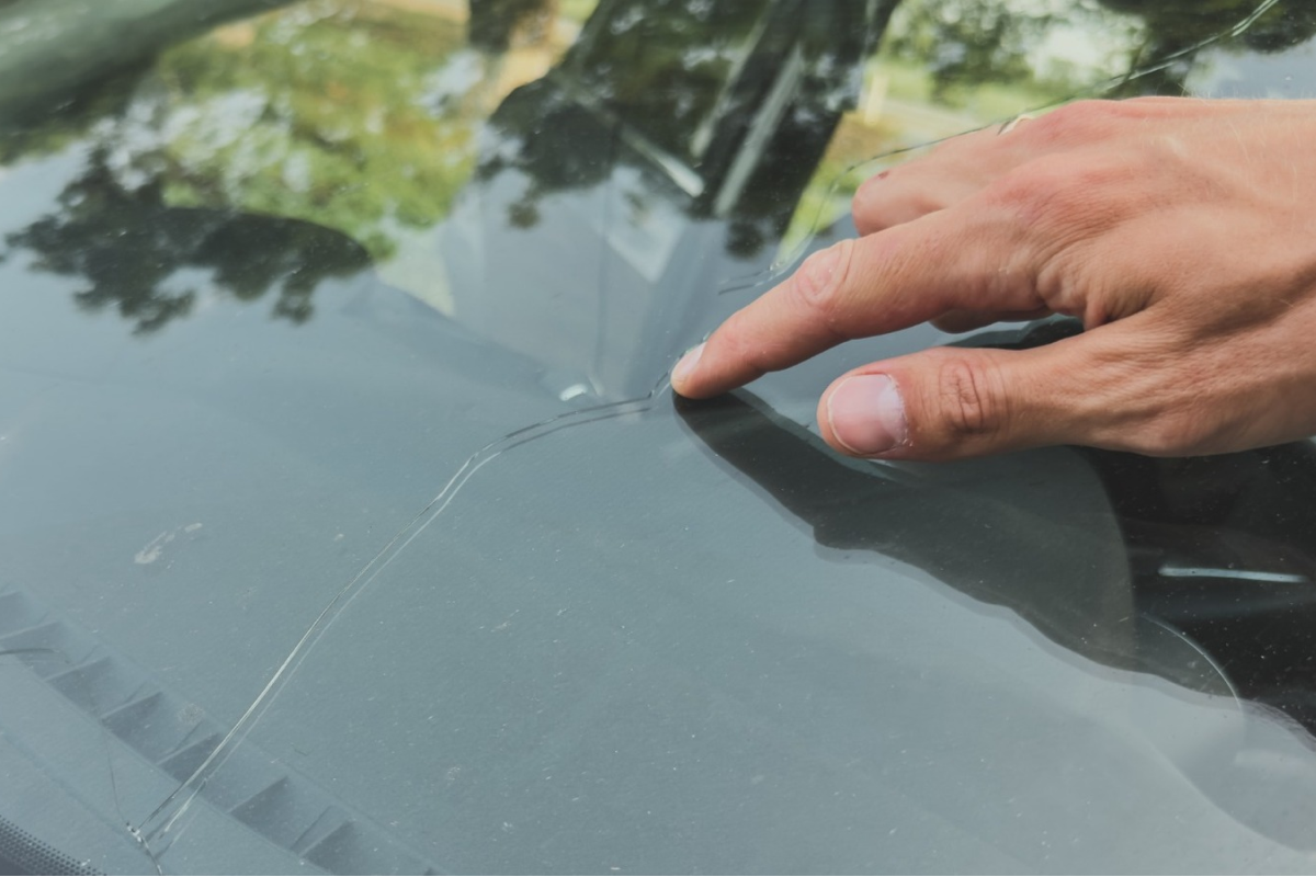 When Is a Windshield Chip Repairable and When Is Replacement Necessary?