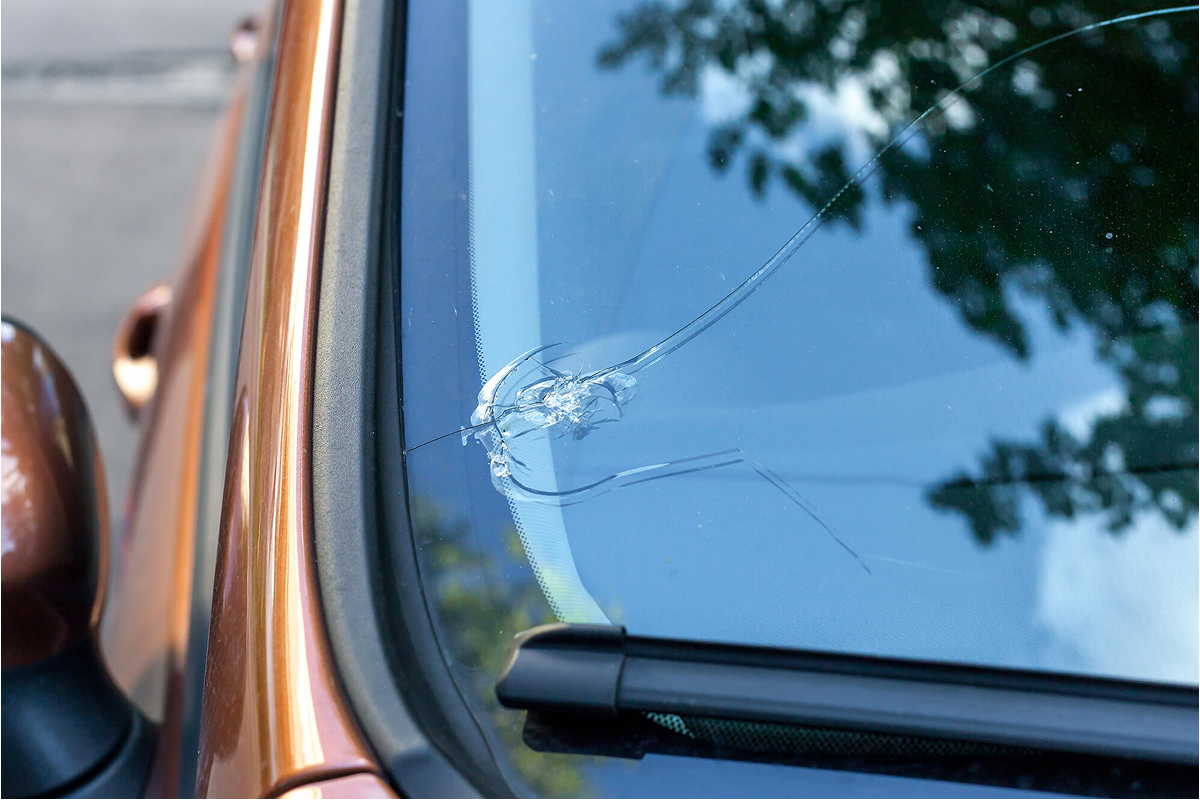 How Rock Chips Spread Into Large Cracks and What Drivers Can Do About It