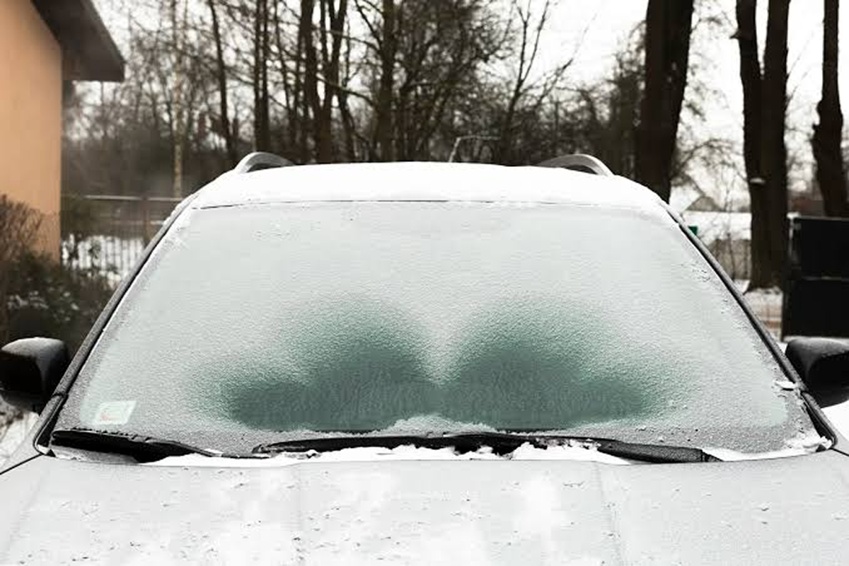 How Weather Conditions Affect Windshield Damage Throughout the Year