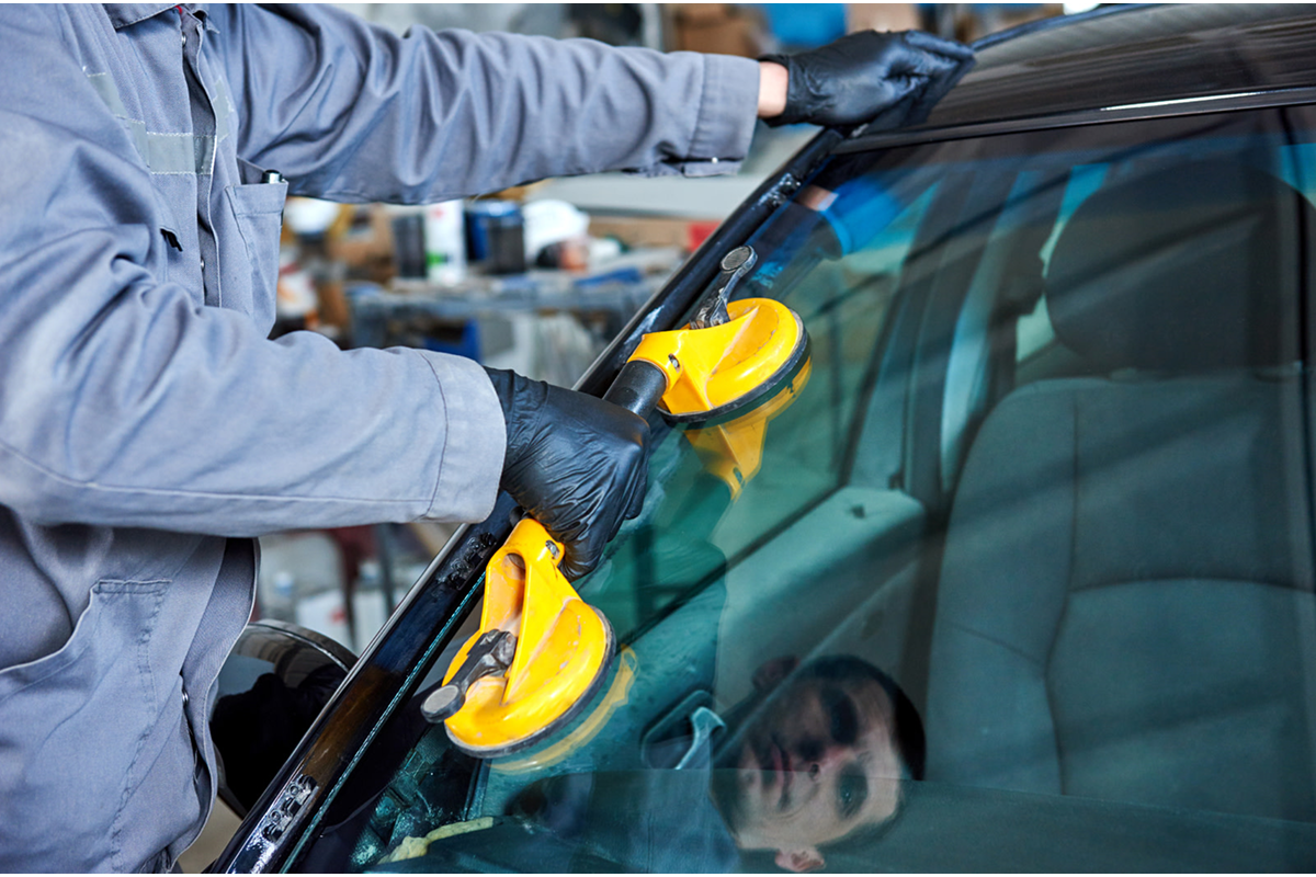 Can You Drive Immediately After Windshield Replacement? What Experts Recommend