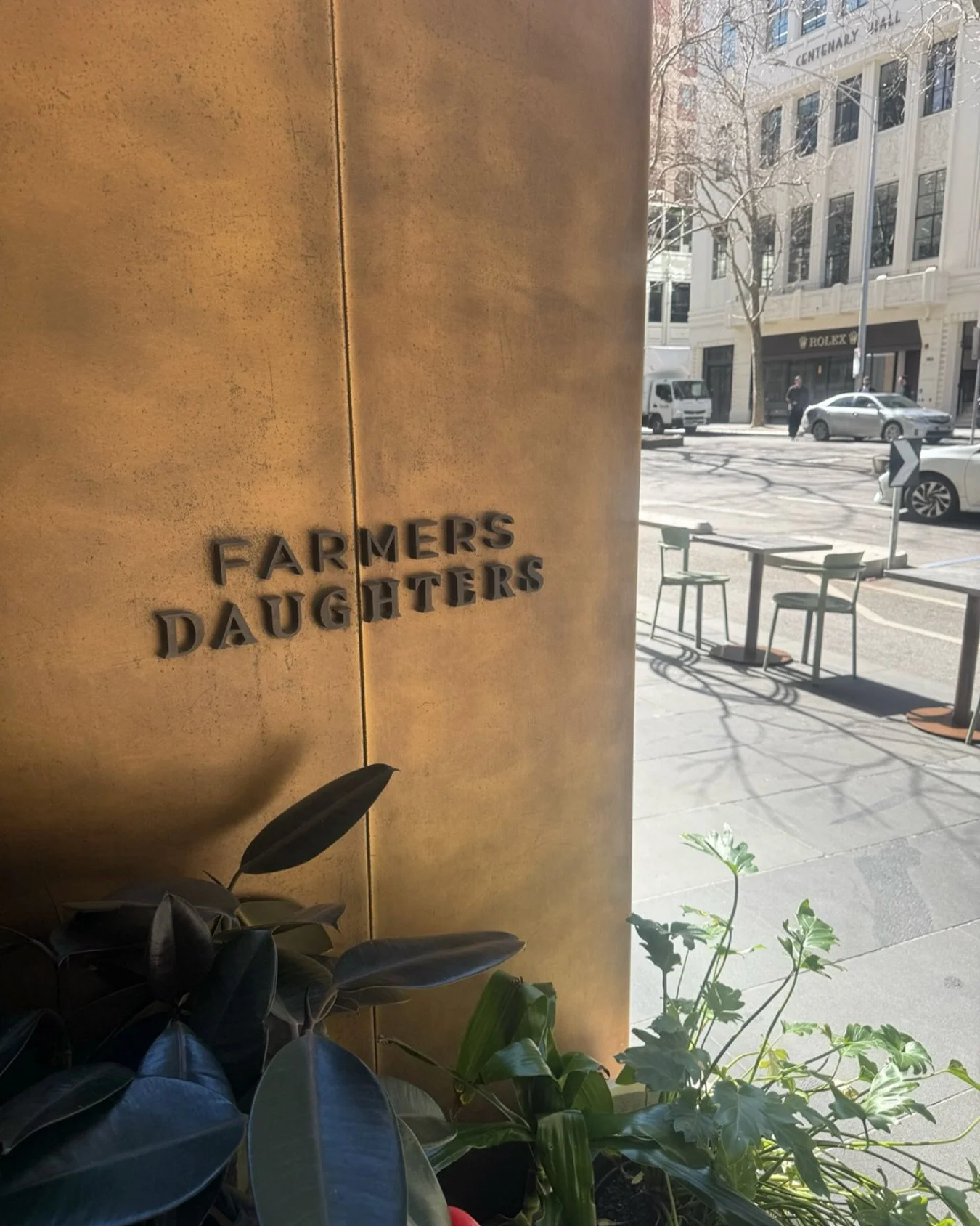 The perfect breakfast, lunch or dinner place. Another one that we at MM enjoy. 
Fathers Daughters
Melbourne