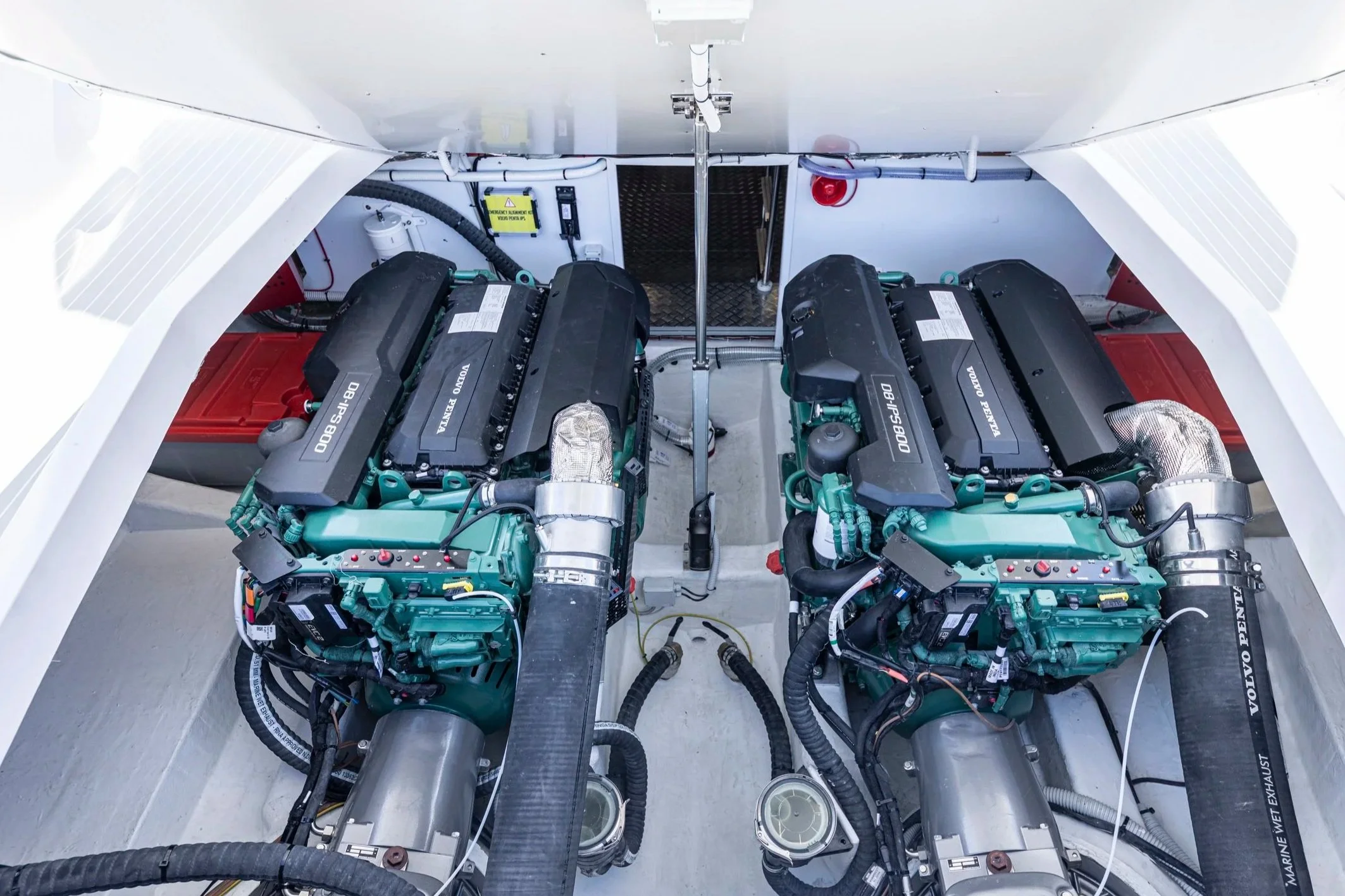 santasevera 52 engine.jpg