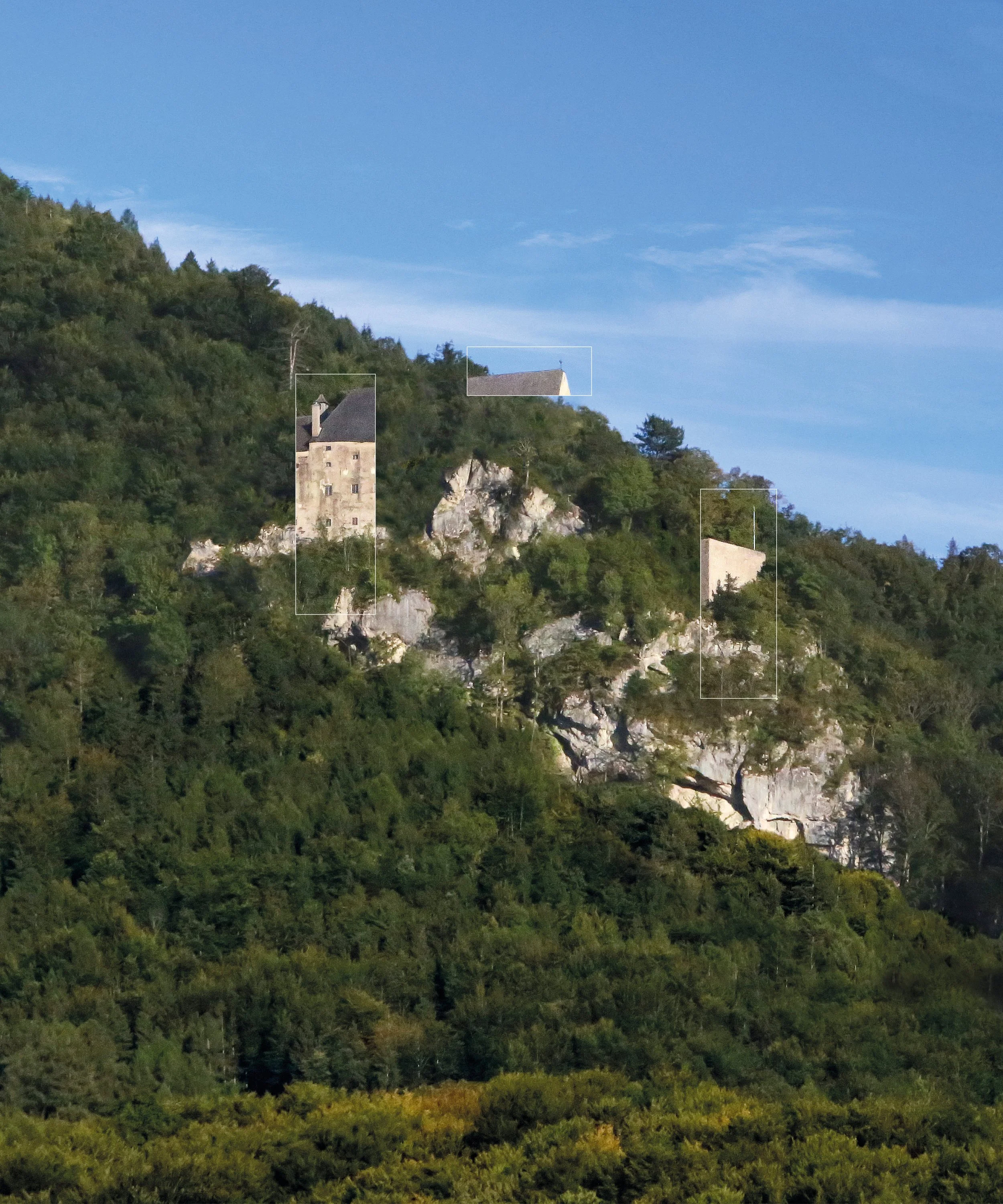 Ein Foto von der Burg Alt Pernstein (Micheldorf • OÖ • Österreich) bearbeitet von Hati Gerhard Holzinger.