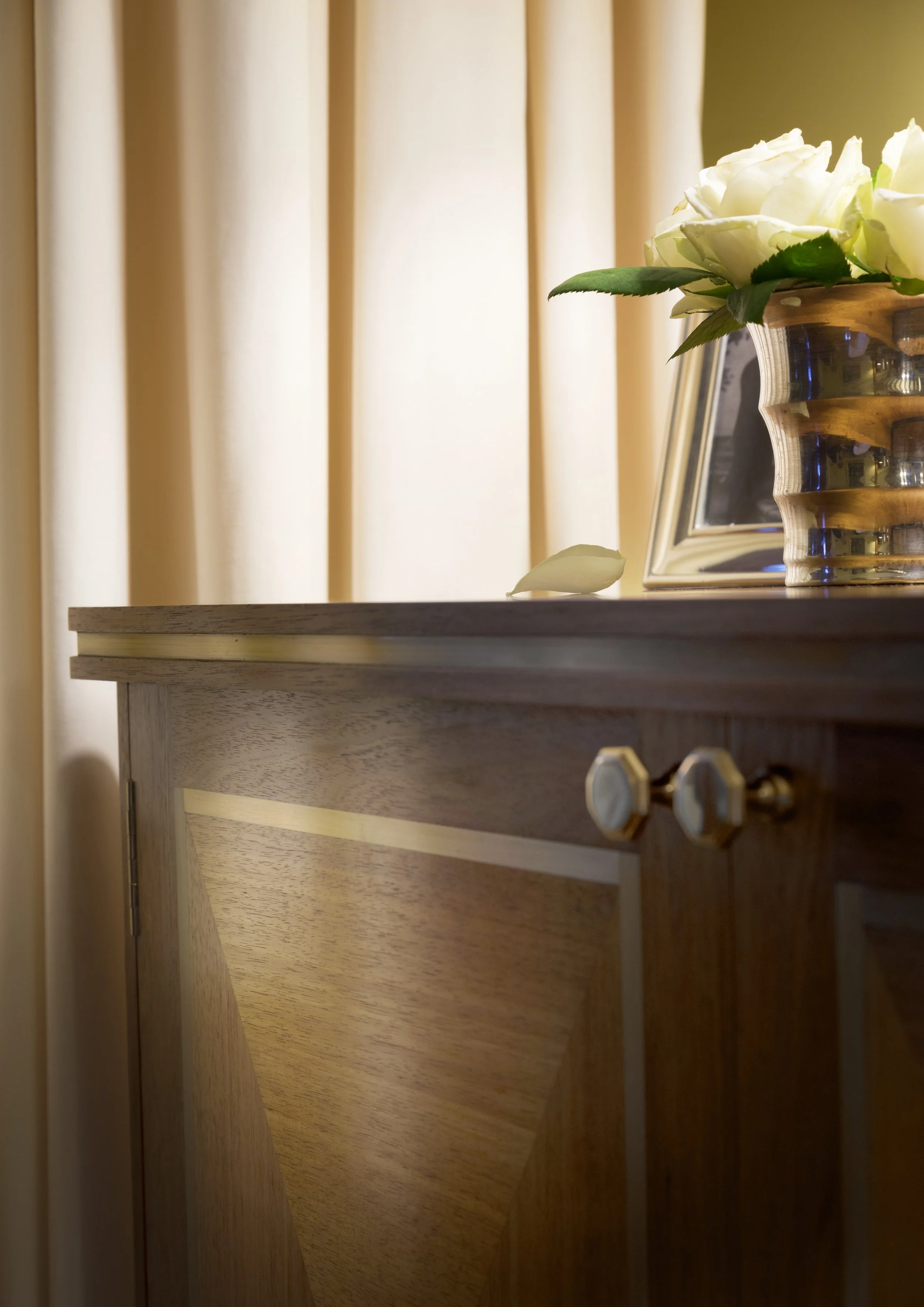 Christiana Fantl Design - cabinet detail.jpg