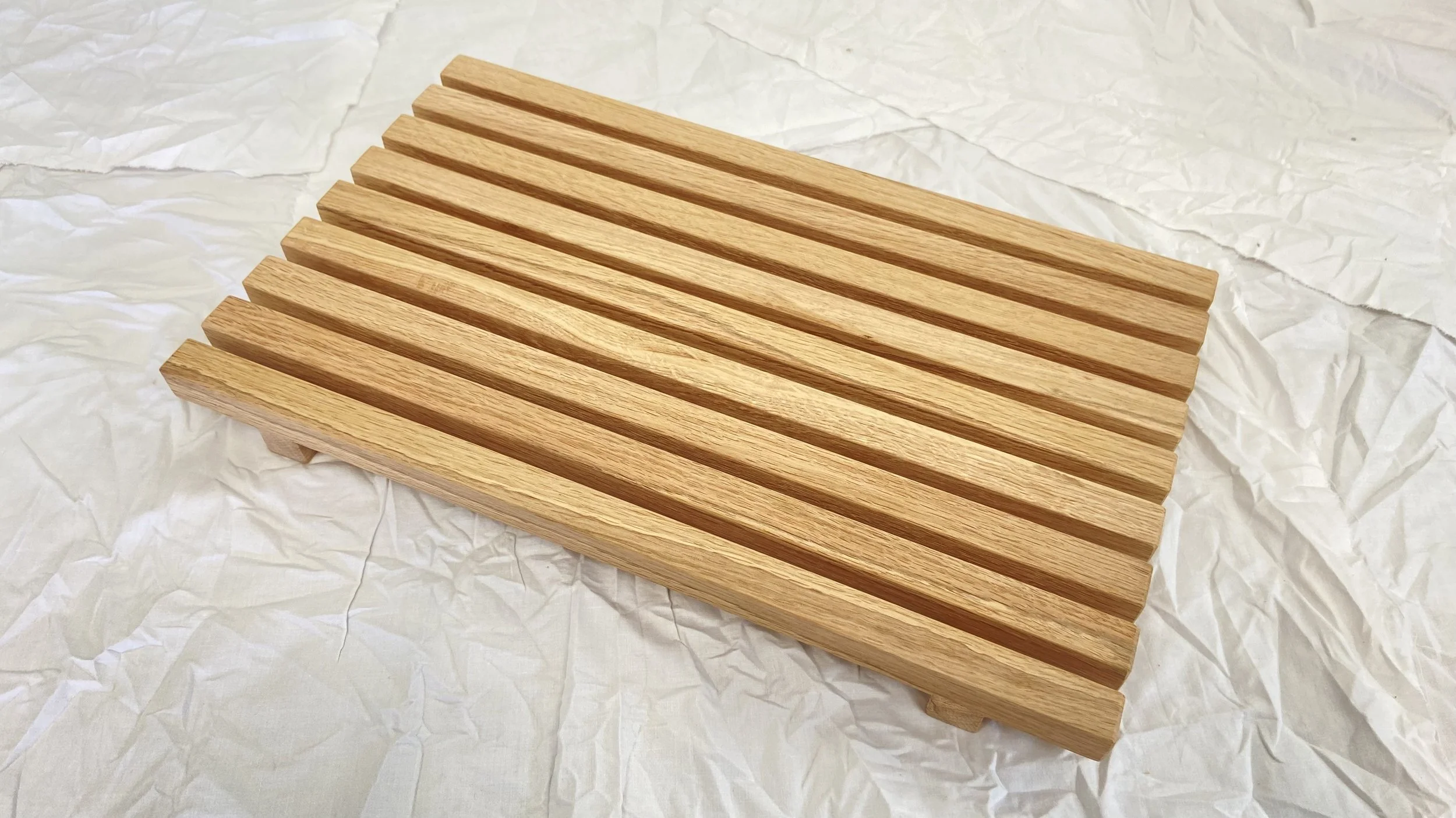 Bread Board in Oak, 390 x 230 mm,  £ 60