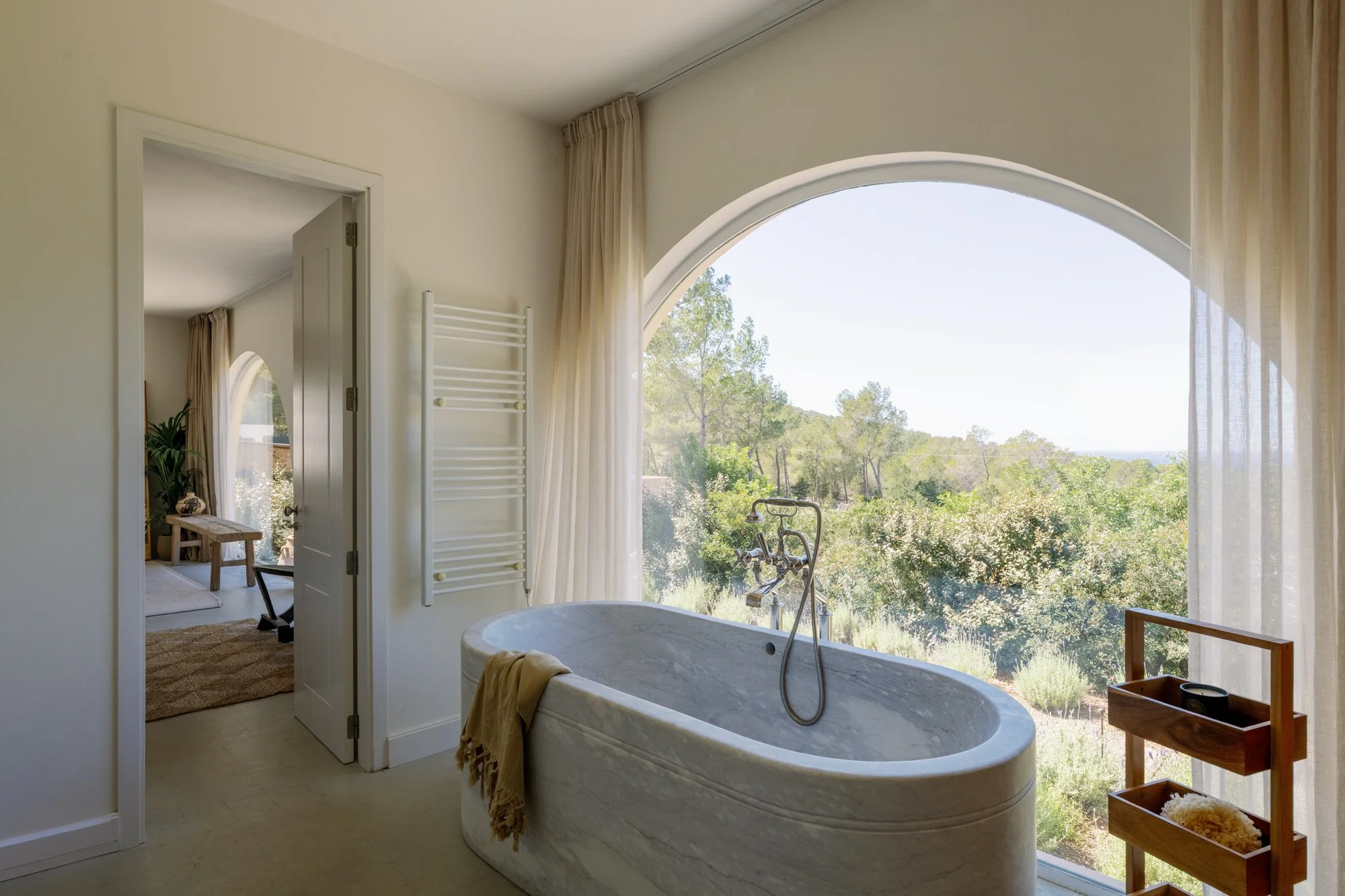 2. Master bedroom bathroom.jpg