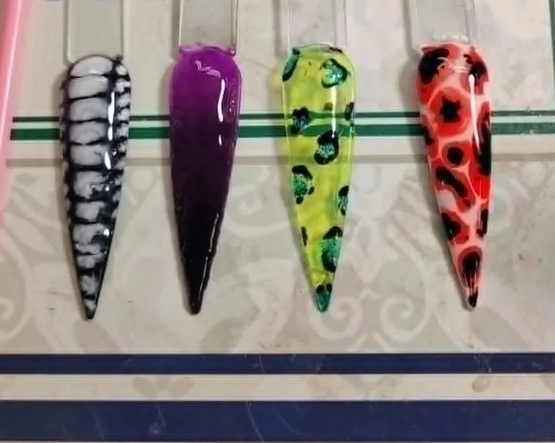 Nail Art Stilettos 2.jpg
