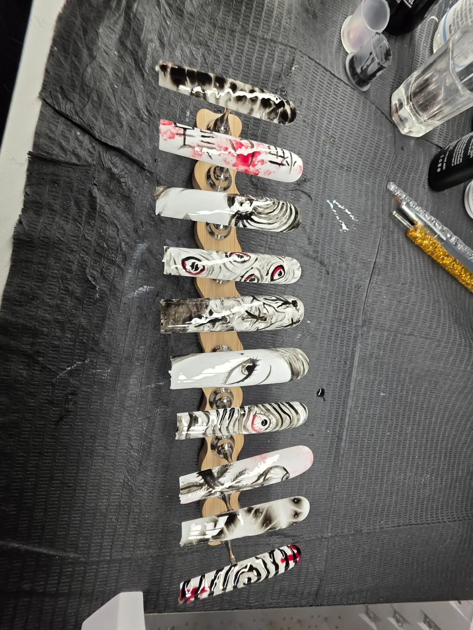 41f6e4bb-8ae1-4d7b-8f84-d5495e0ddc16.jpg