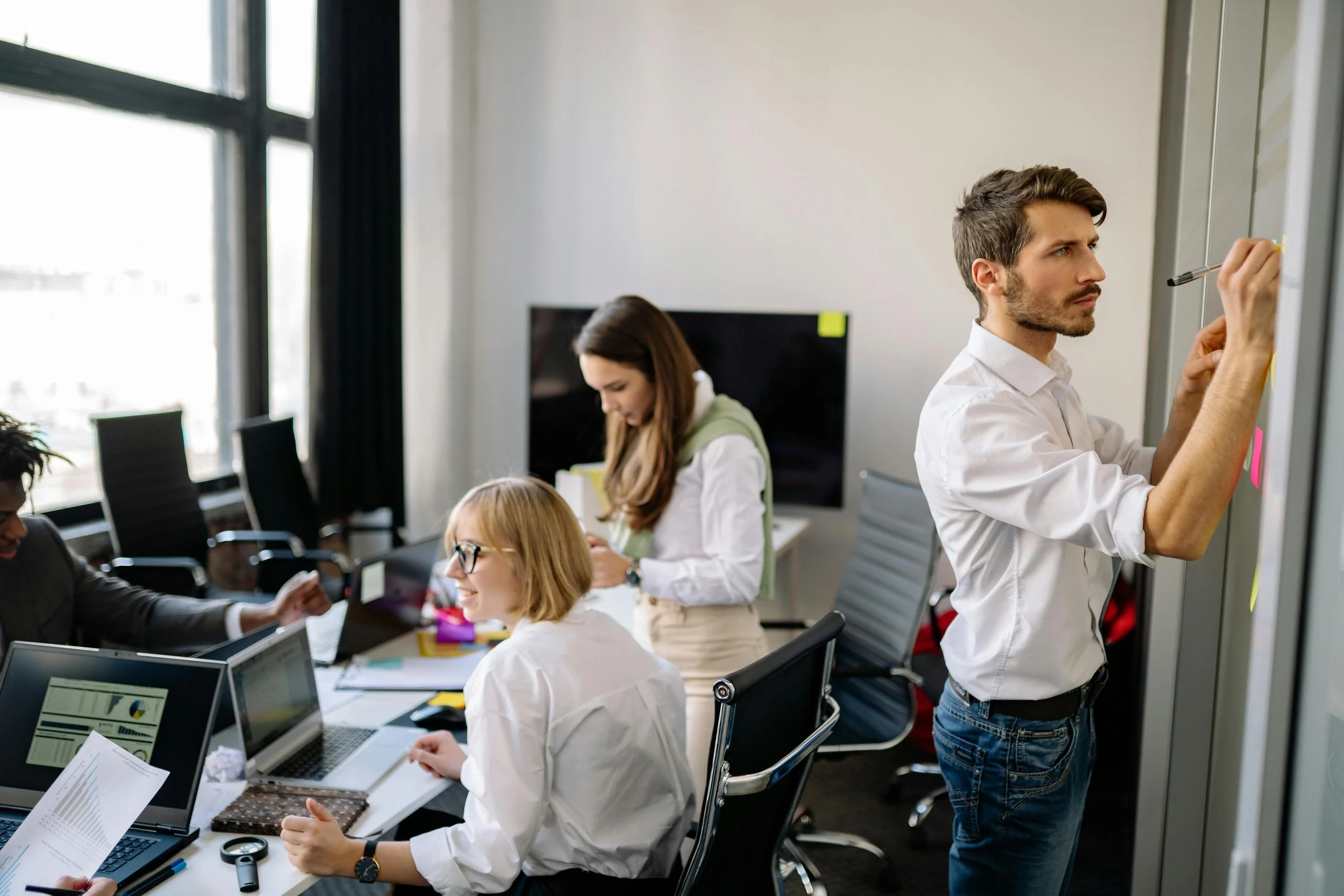 Interim Marketing Leadership & Operations Service