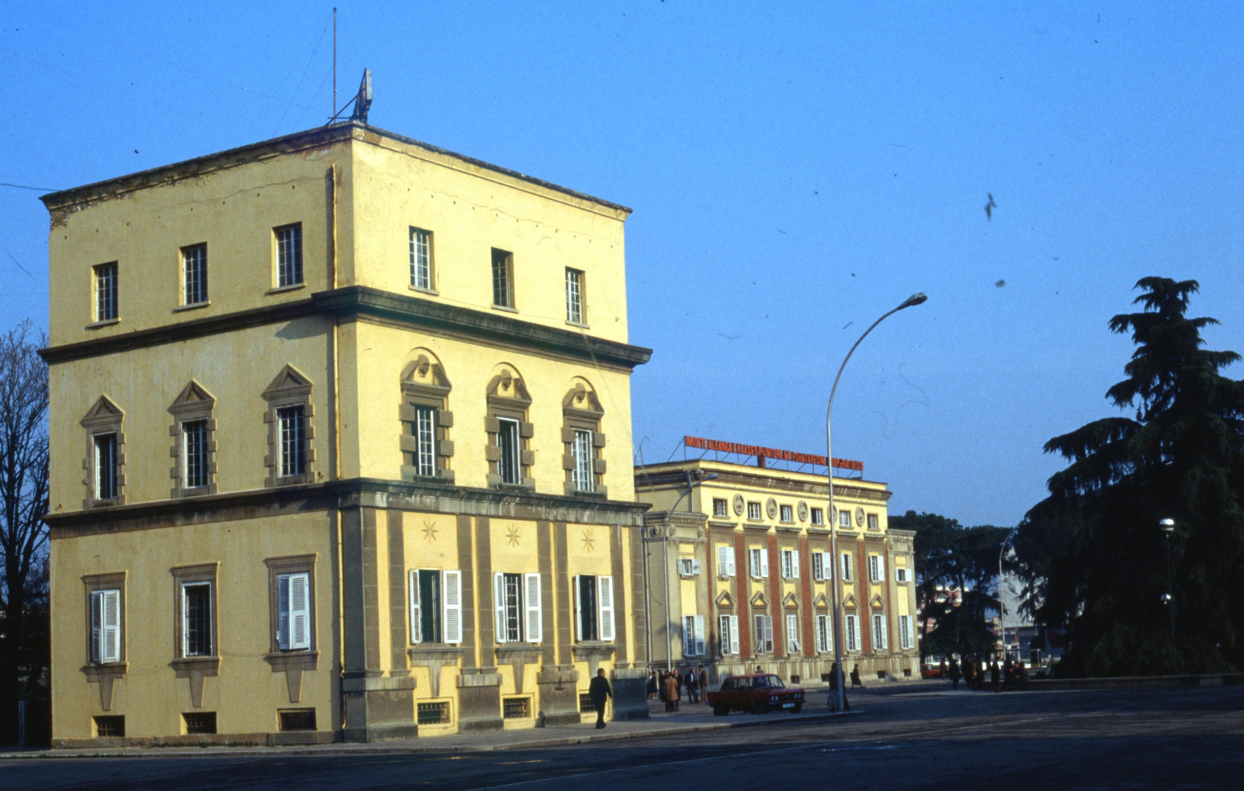 box.n16.0044.jpg
