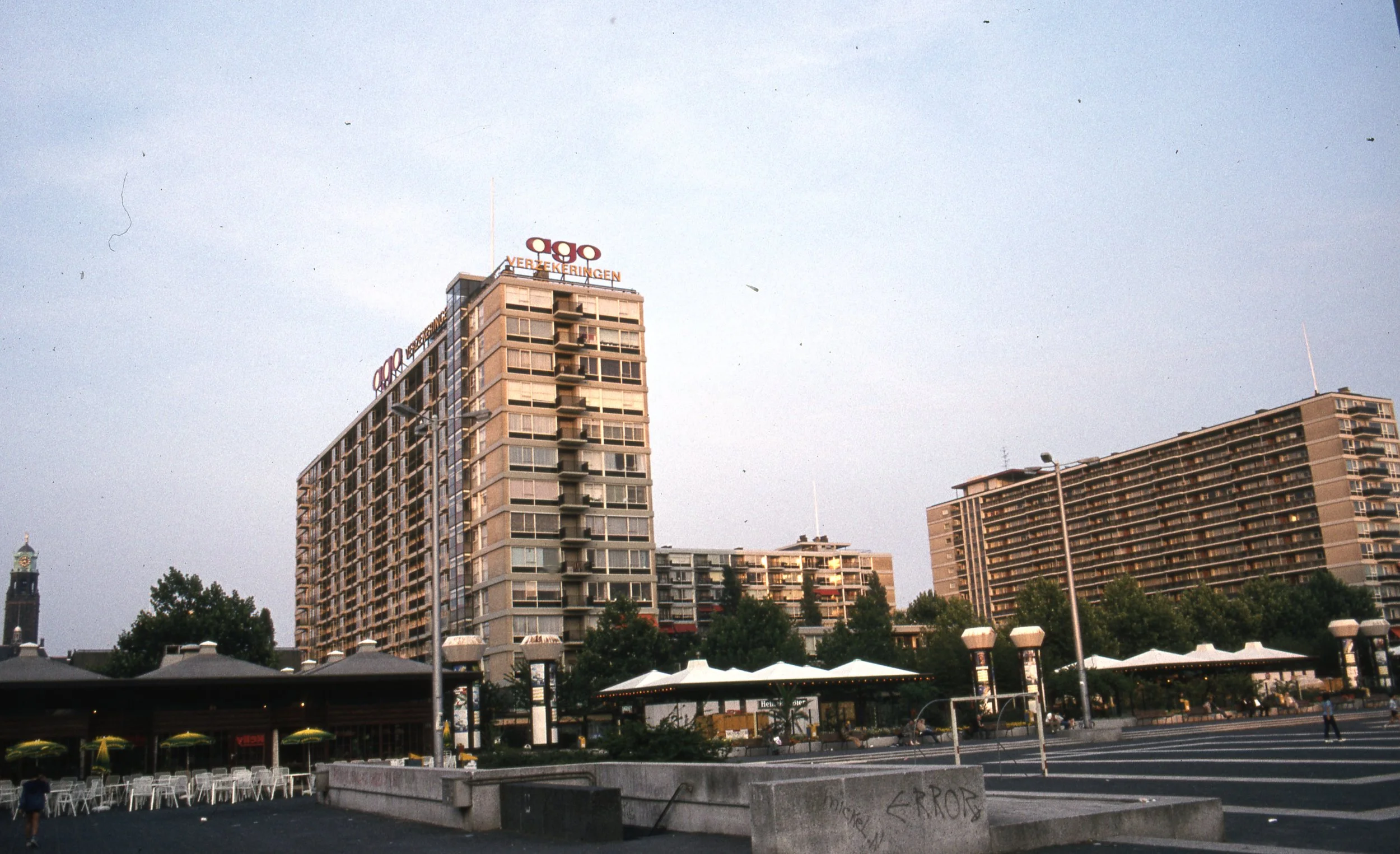box.n21.0025.jpg