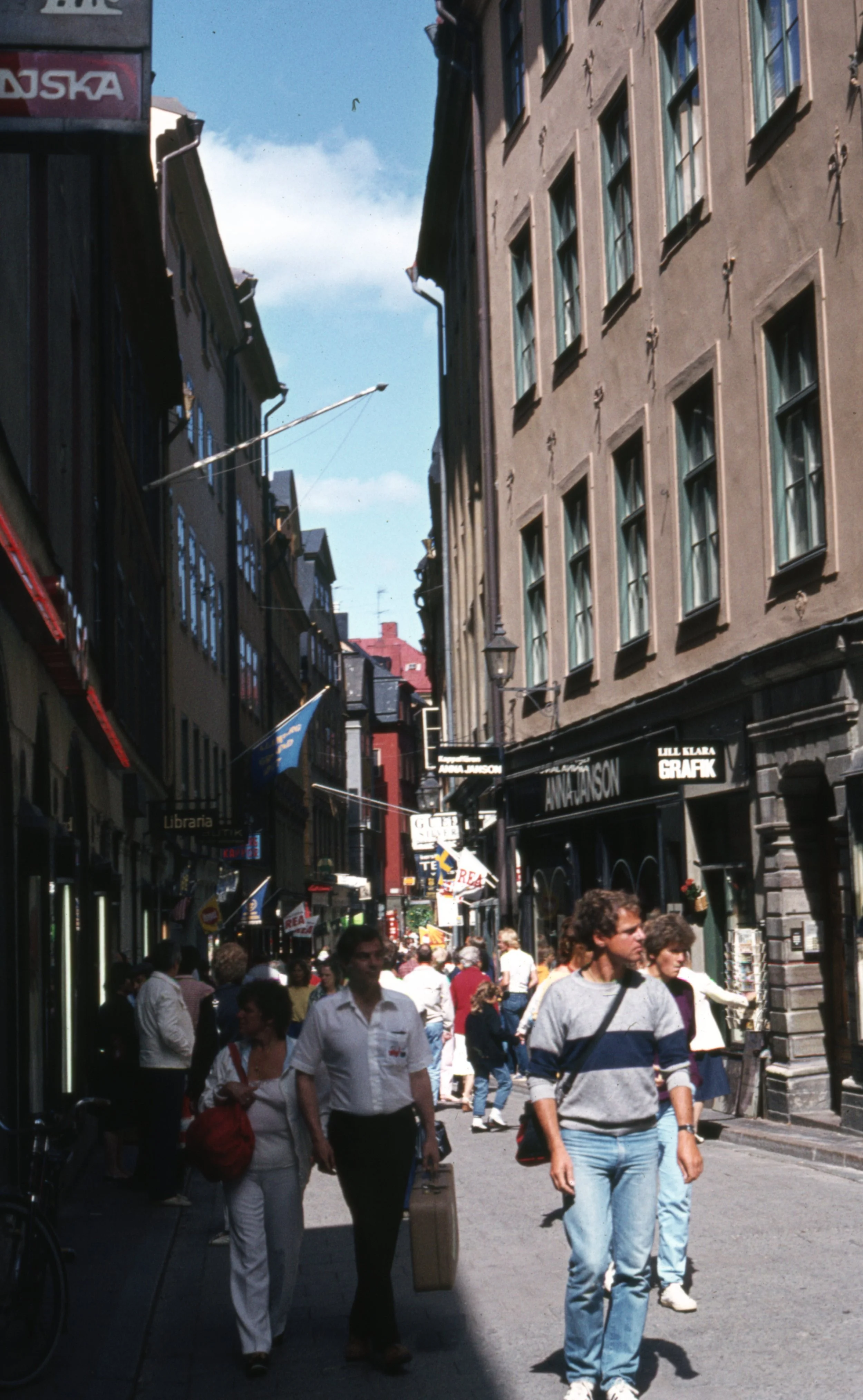 box.n22.0021.jpg