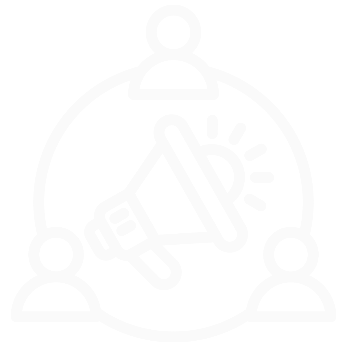 Icon of a megaphone surrounded by four human figures connected by a circular line.