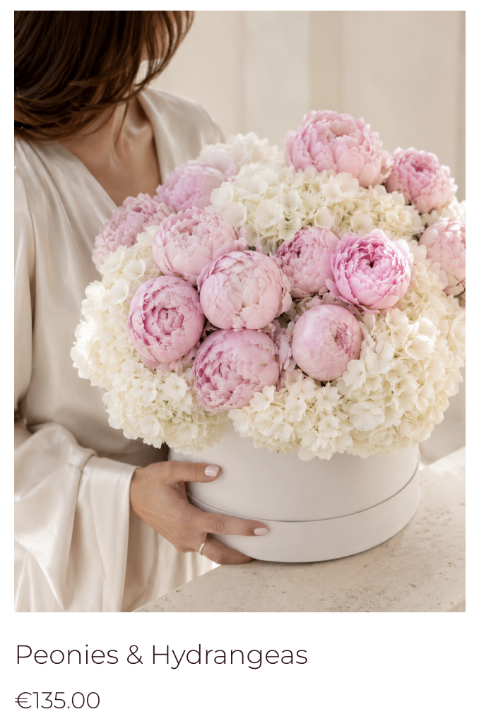 Luxury flower bouquets and floral arrangements handcrafted in Marbella