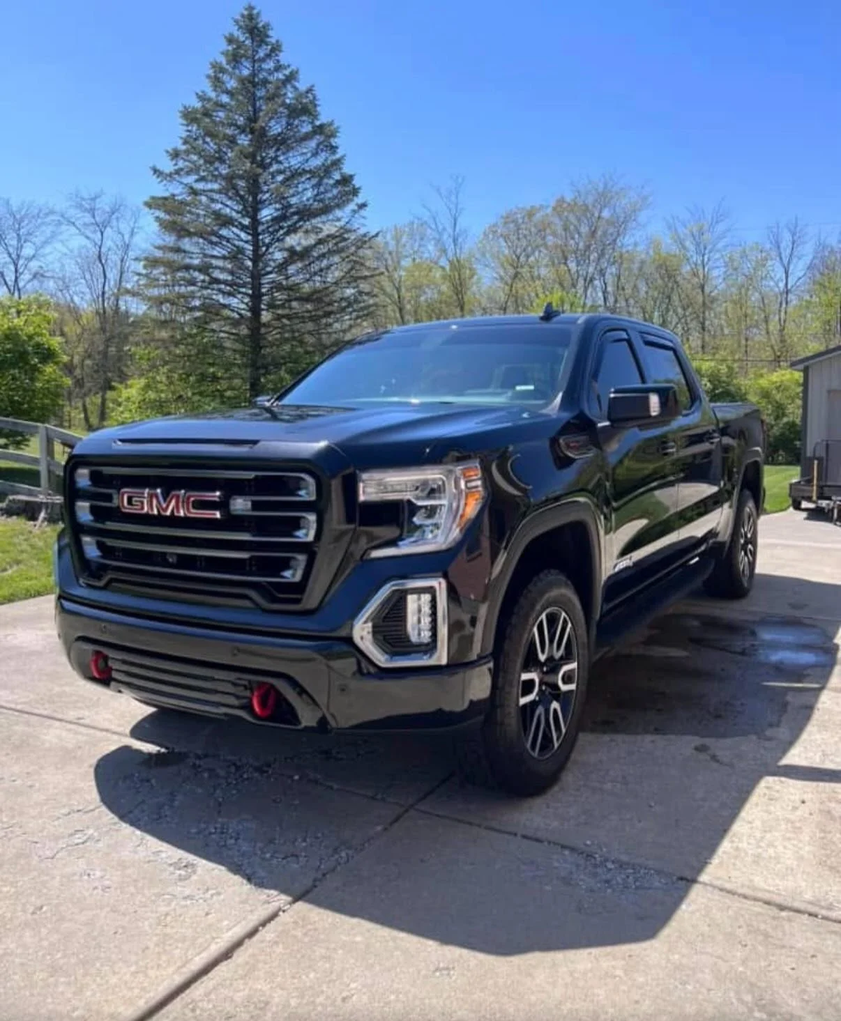 Black on Black. 😮&zwj;💨

Fresh Signature Package, deep gloss + zero compromise.

GMC Sierra AT4 - Done right.

Harper&rsquo;s Coating &amp; Protection | 📍Fairfield, OH #gmcsierra #at4 #detailing #ceramiccoating #cincinnati